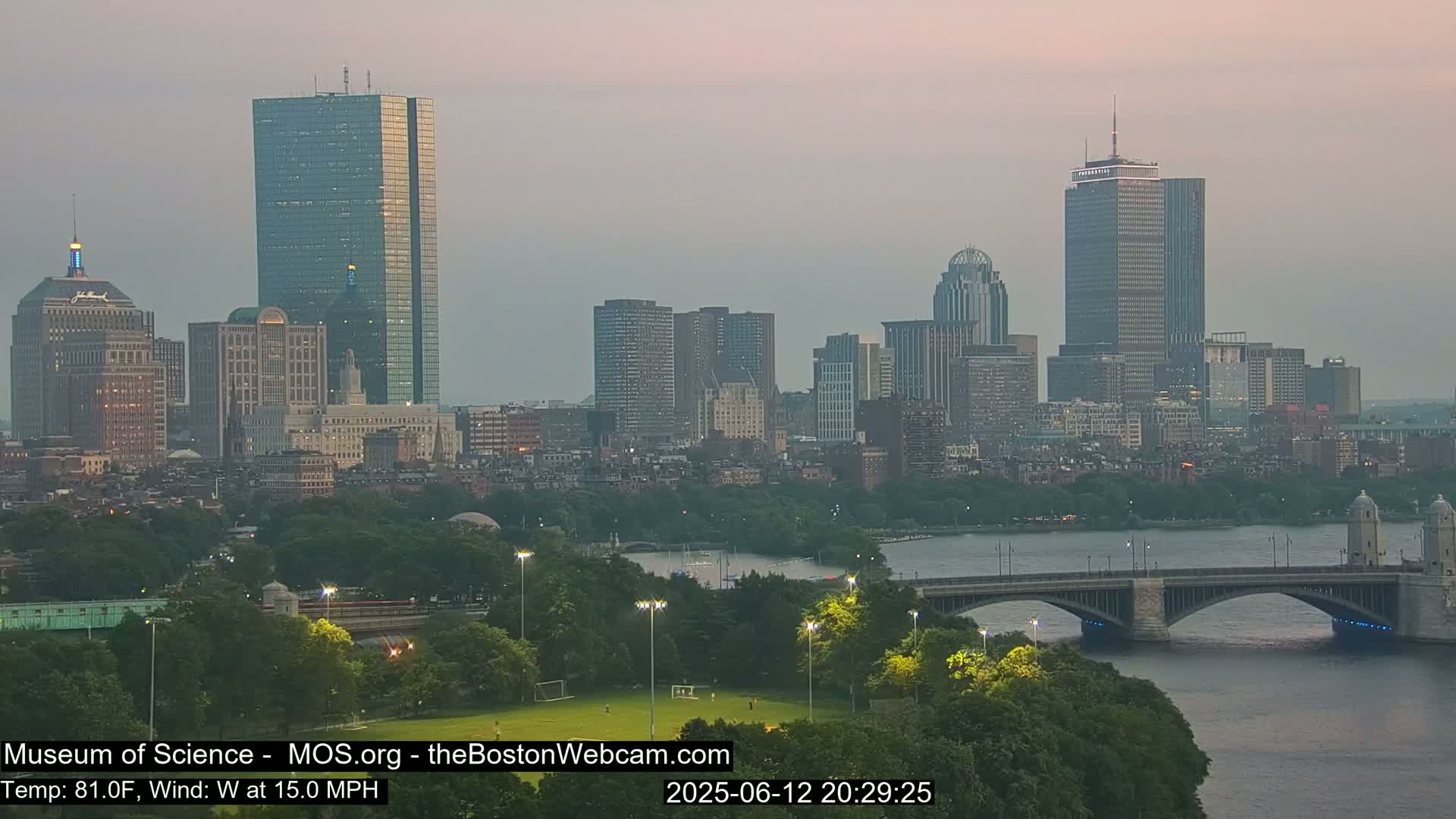 Charles River & Boston City View Live Cam - Boston, Massachusetts, USA