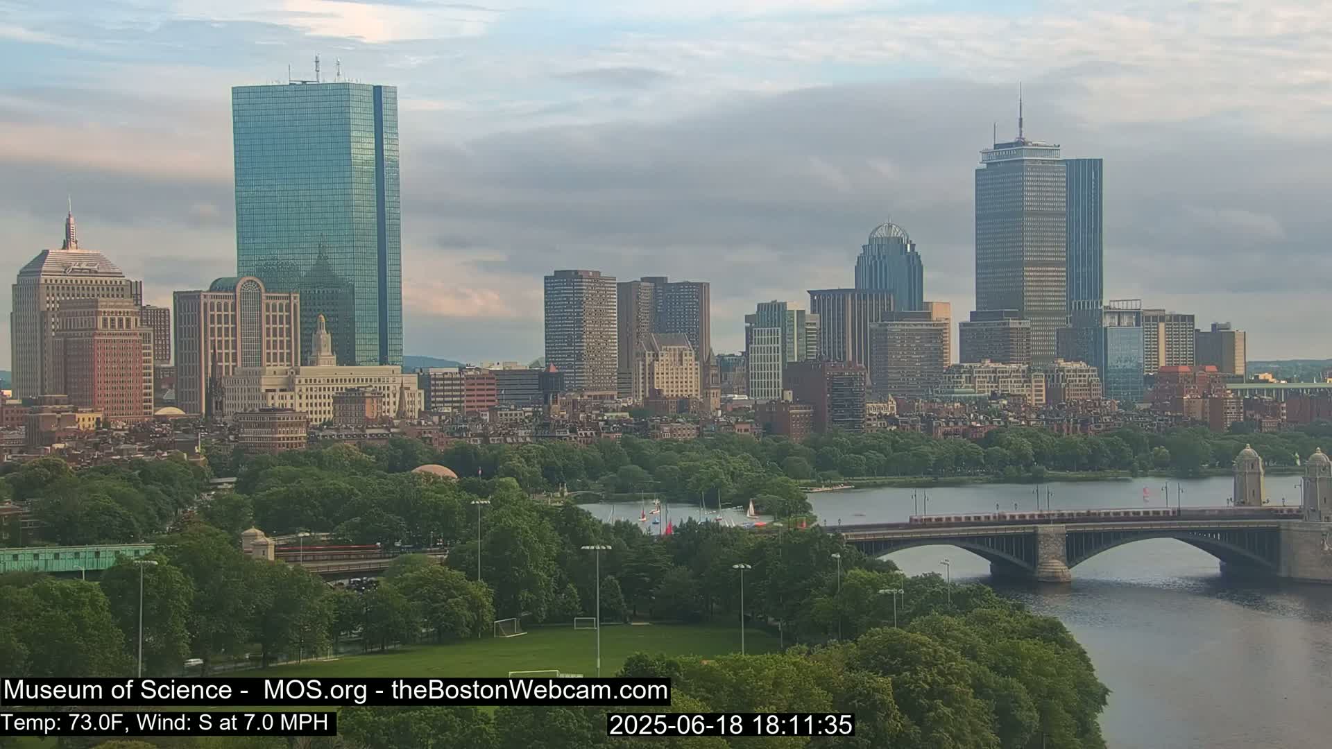 Charles River & Boston City View Live Cam - Boston, Massachusetts, USA