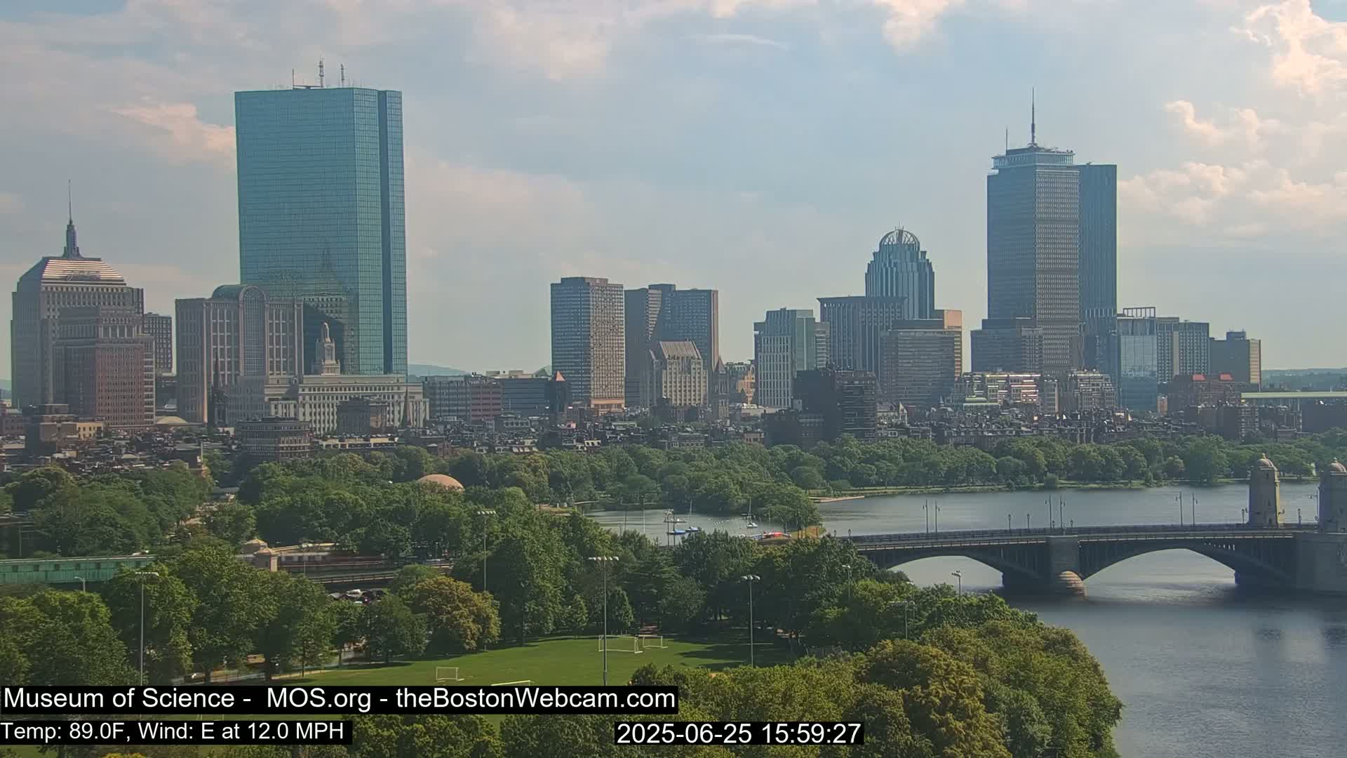 Charles River & Boston City View Live Cam - Boston, Massachusetts, USA