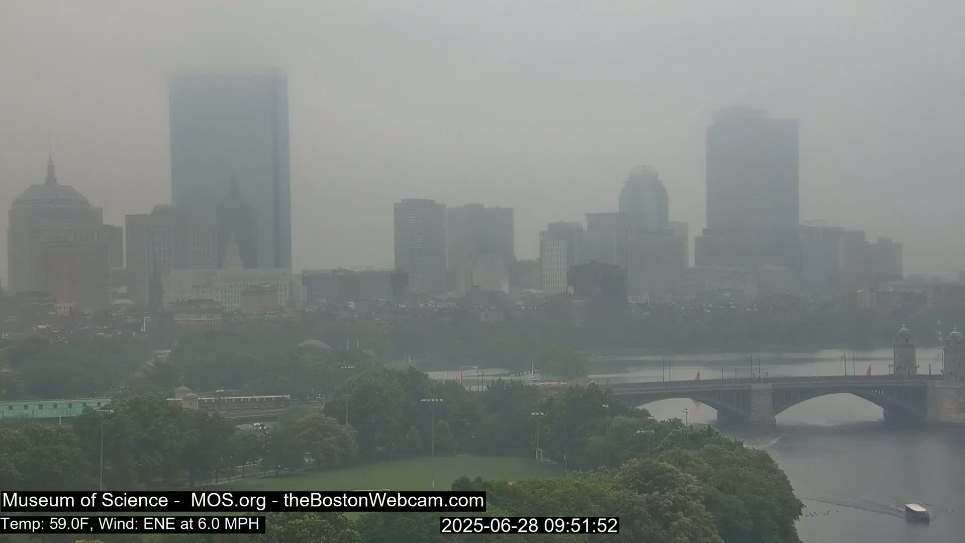 Charles River & Boston City View Live Cam - Boston, Massachusetts, USA