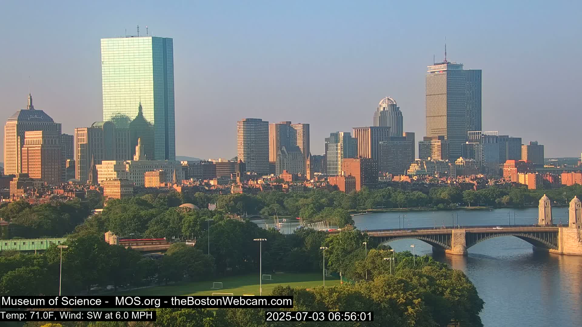 Charles River & Boston City View Live Cam - Boston, Massachusetts, USA