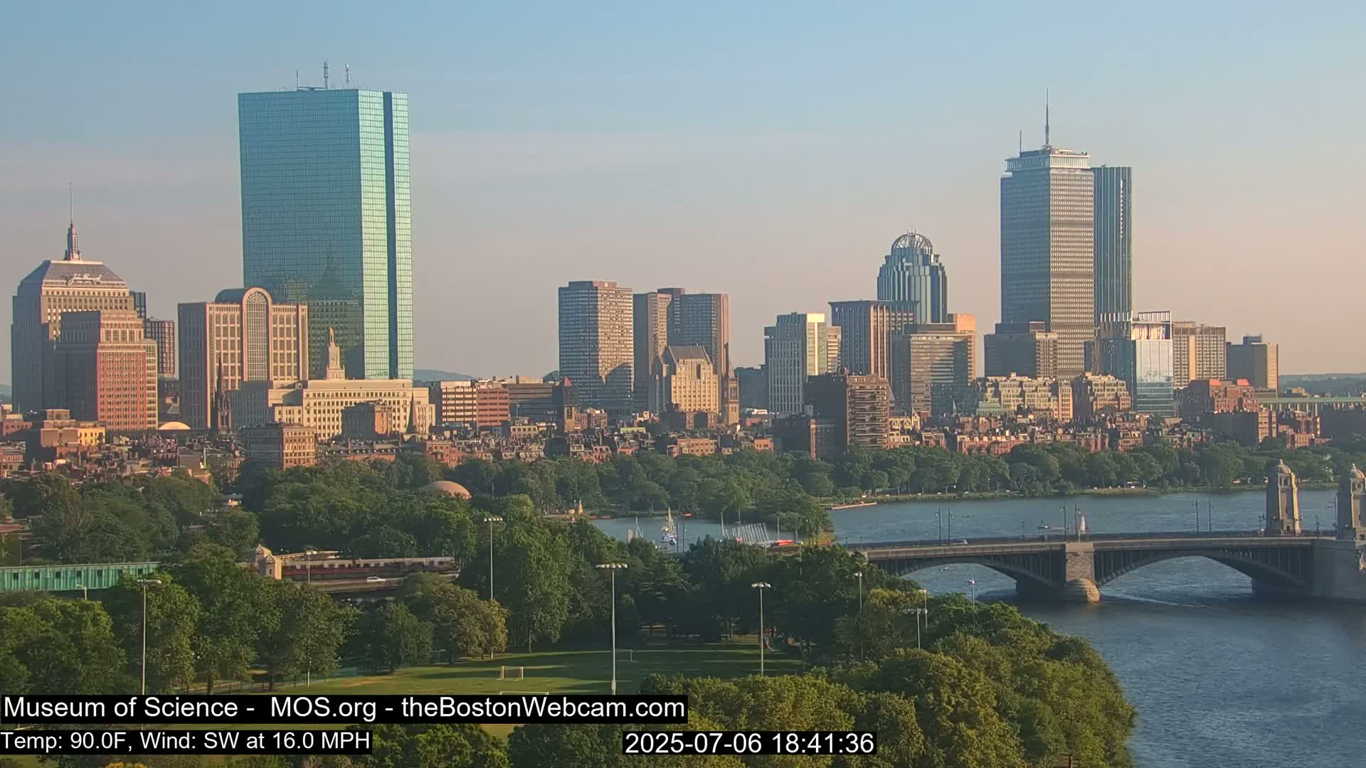 Charles River & Boston City View Live Cam - Boston, Massachusetts, USA