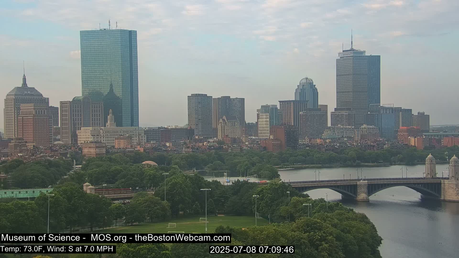 Charles River & Boston City View Live Cam - Boston, Massachusetts, USA