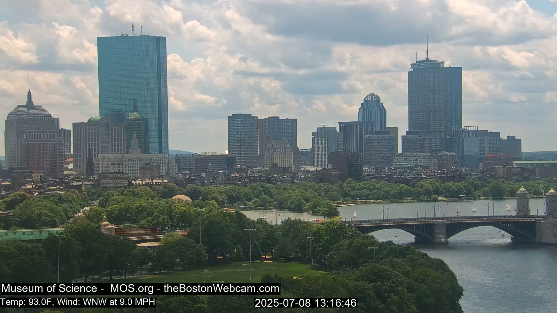 Charles River & Boston City View Live Cam - Boston, Massachusetts, USA