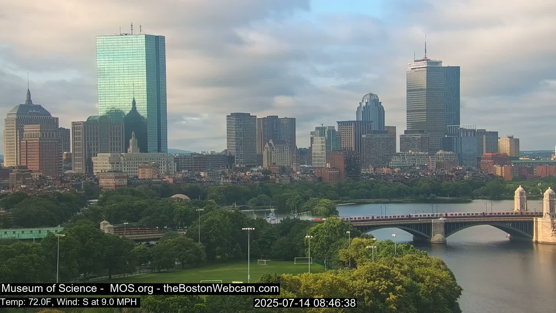 Charles River & Boston City View Live Cam - Boston, Massachusetts, USA