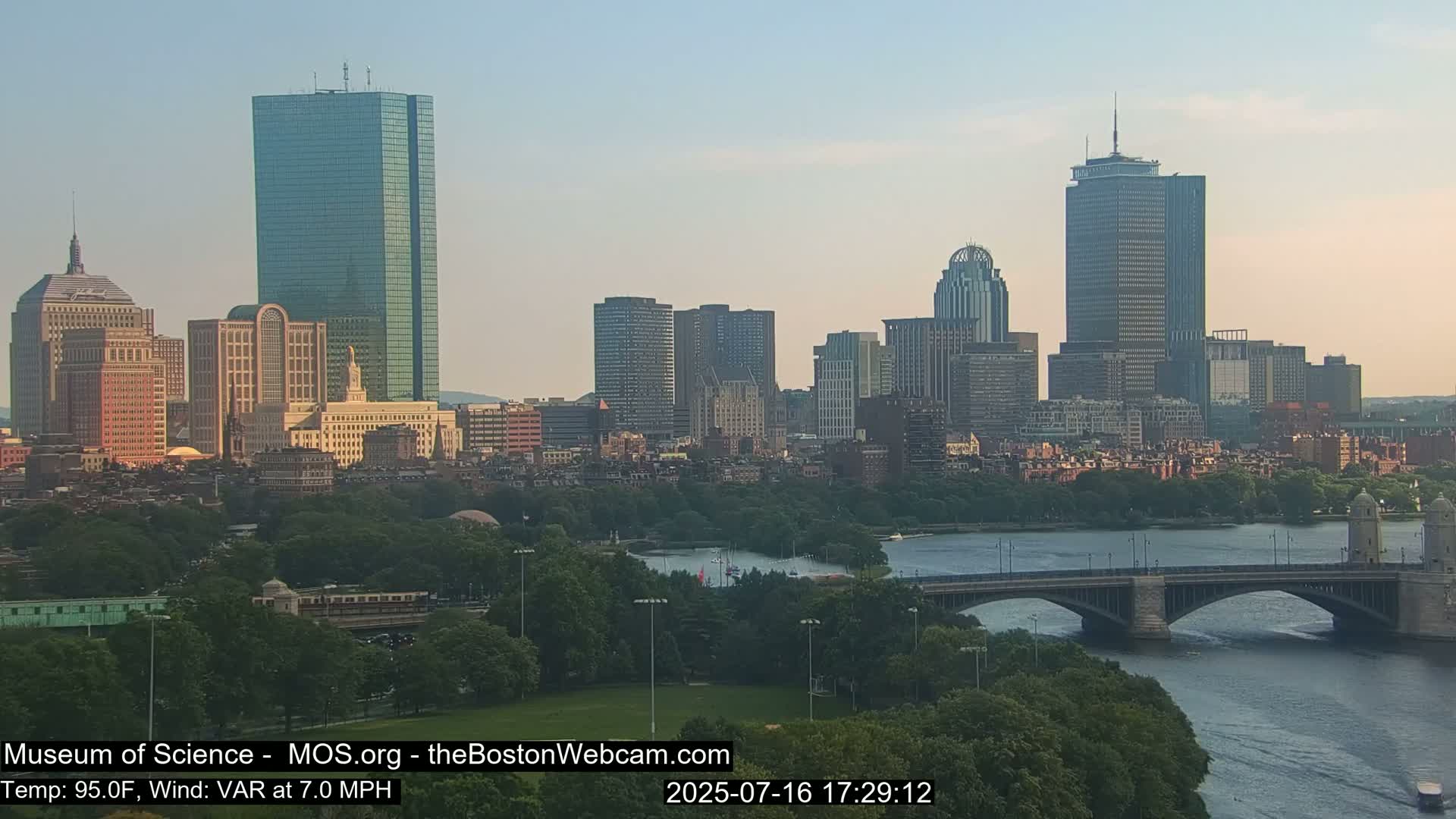 Charles River & Boston City View Live Cam - Boston, Massachusetts, USA