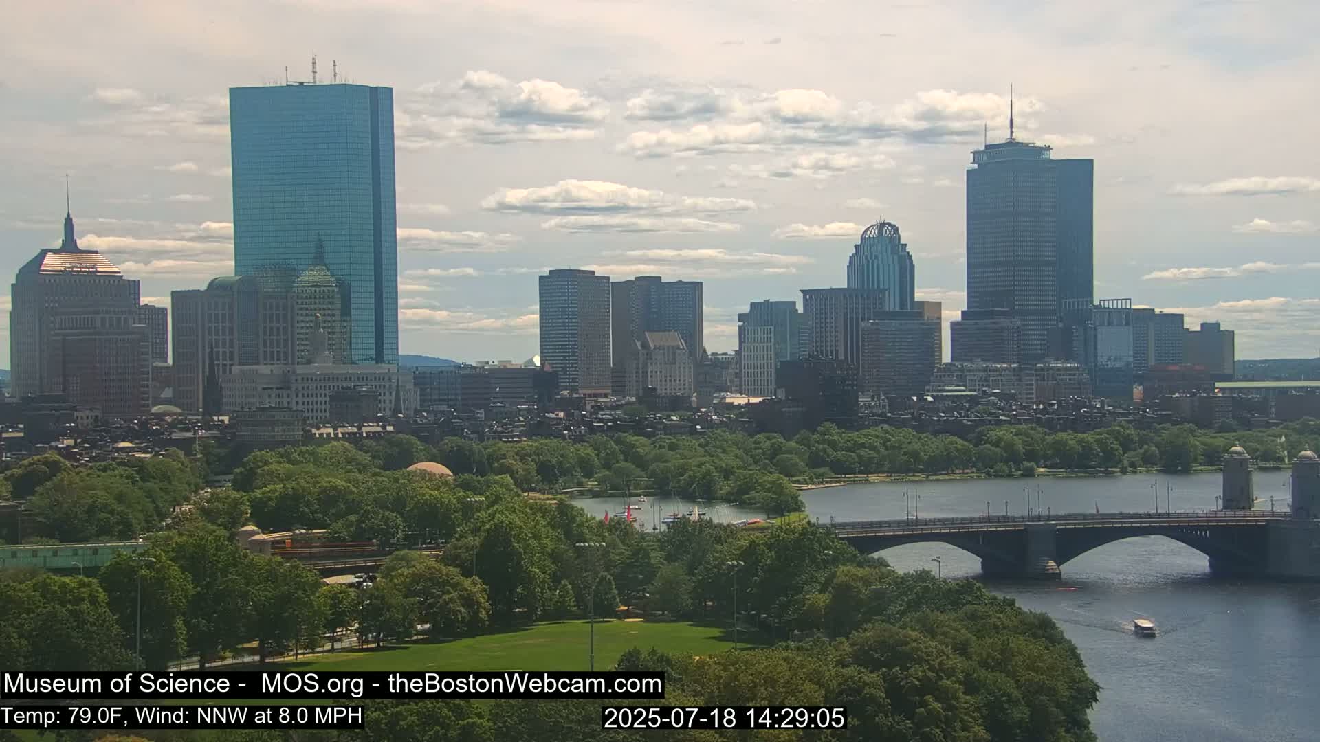 Charles River & Boston City View Live Cam - Boston, Massachusetts, USA