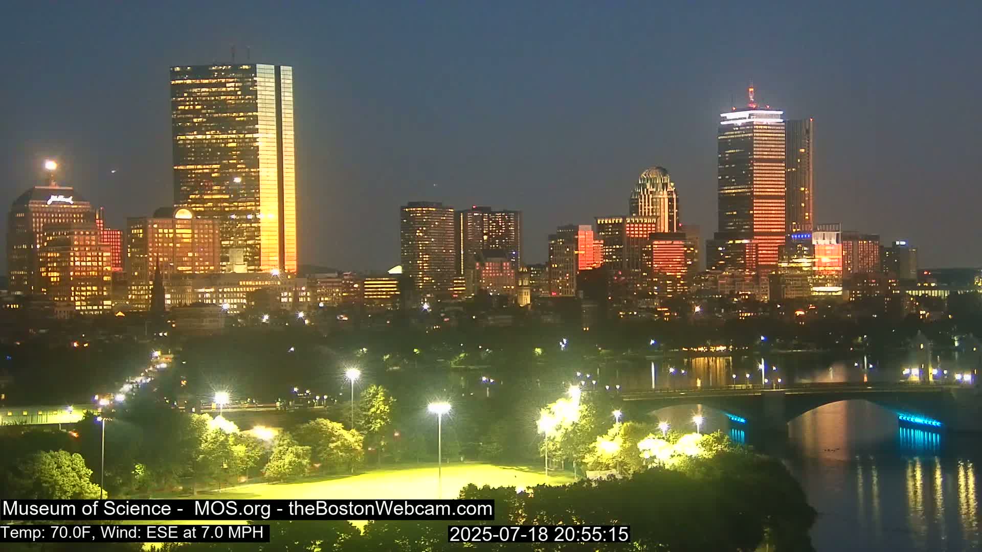 Charles River & Boston City View Live Cam - Boston, Massachusetts, USA