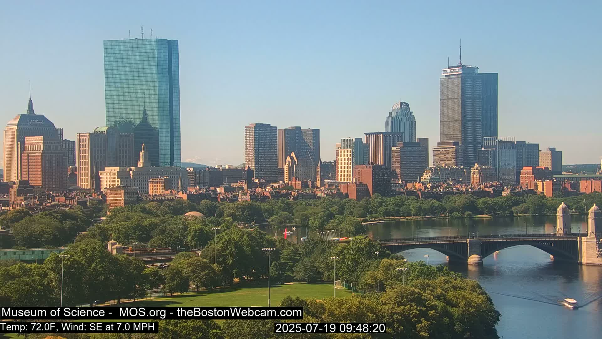 Charles River & Boston City View Live Cam - Boston, Massachusetts, USA