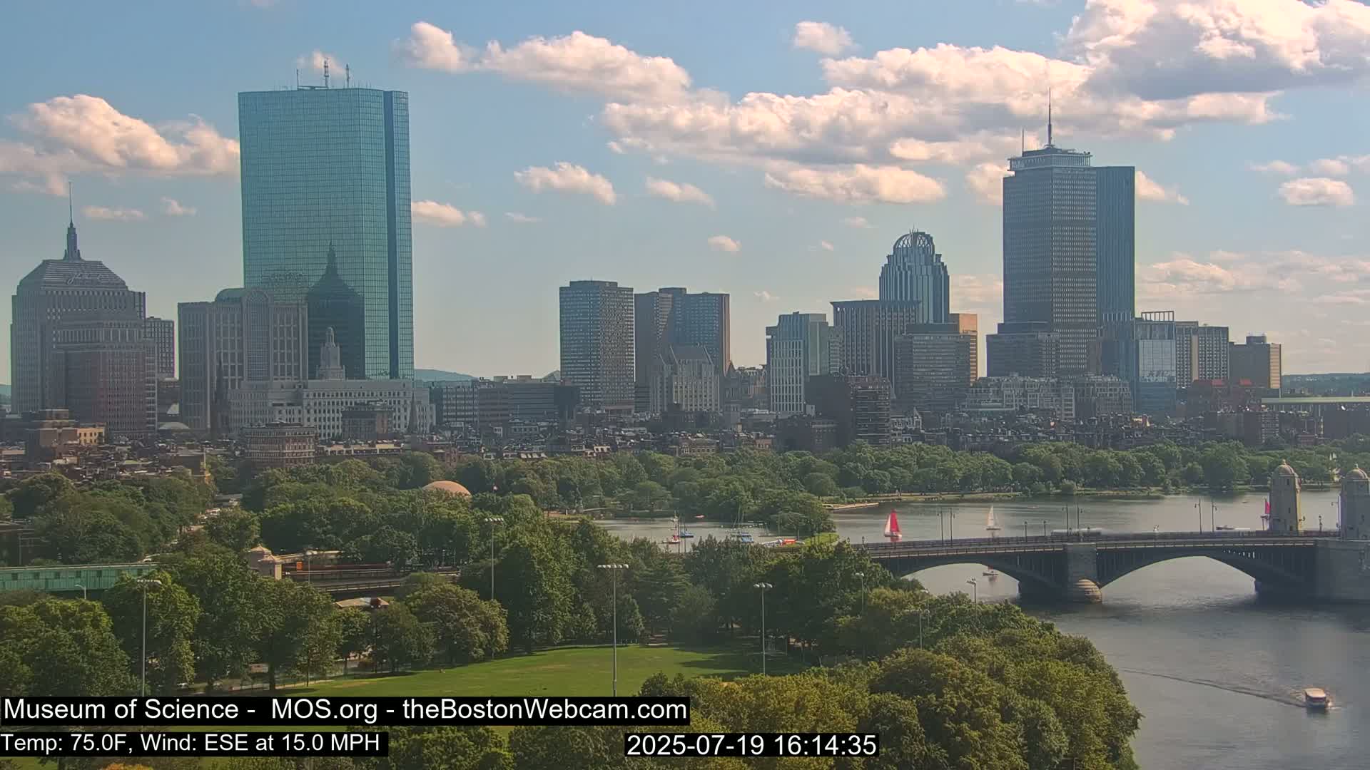 Charles River & Boston City View Live Cam - Boston, Massachusetts, USA