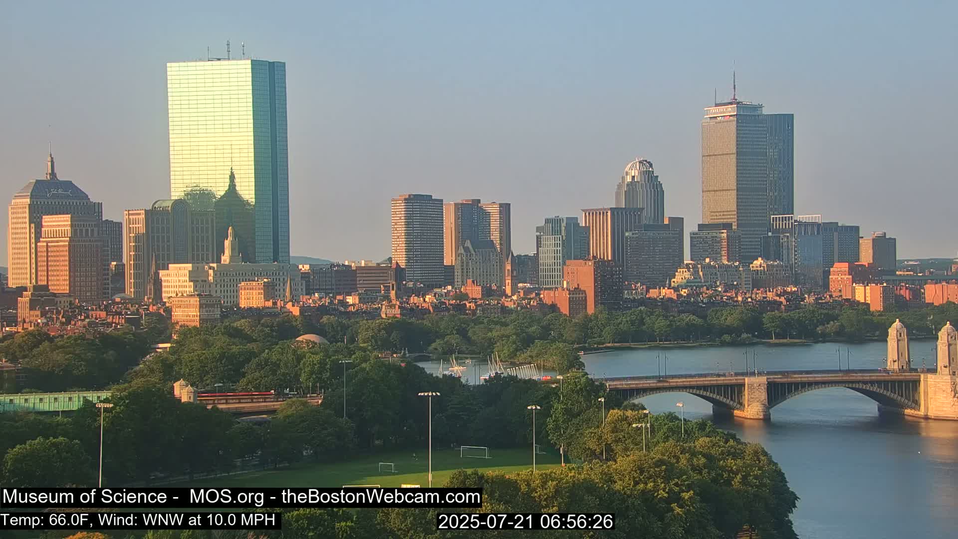 Charles River & Boston City View Live Cam - Boston, Massachusetts, USA