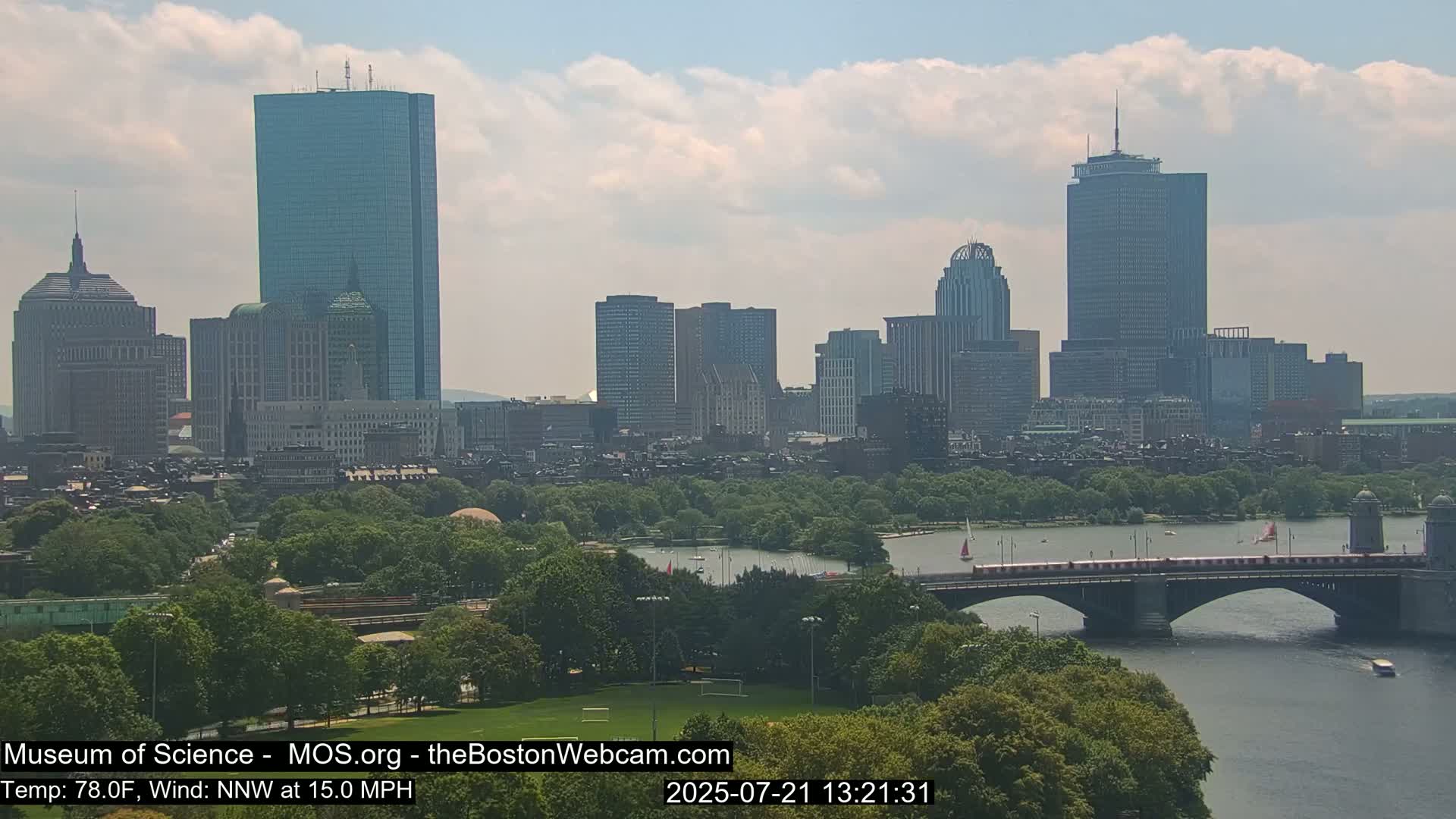 Charles River & Boston City View Live Cam - Boston, Massachusetts, USA