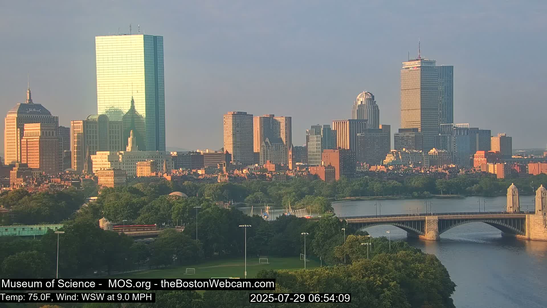 Charles River & Boston City View Live Cam - Boston, Massachusetts, USA