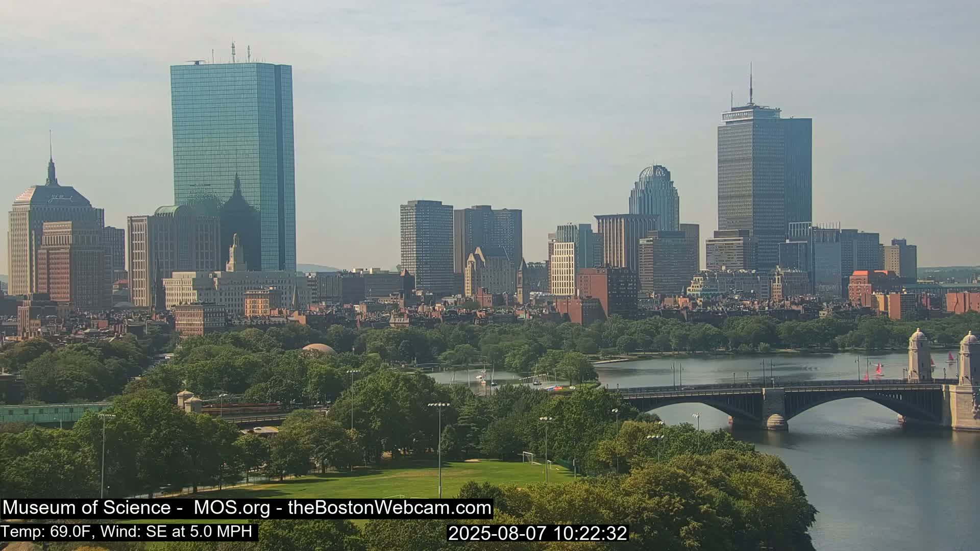 Charles River & Boston City View Live Cam - Boston, Massachusetts, USA