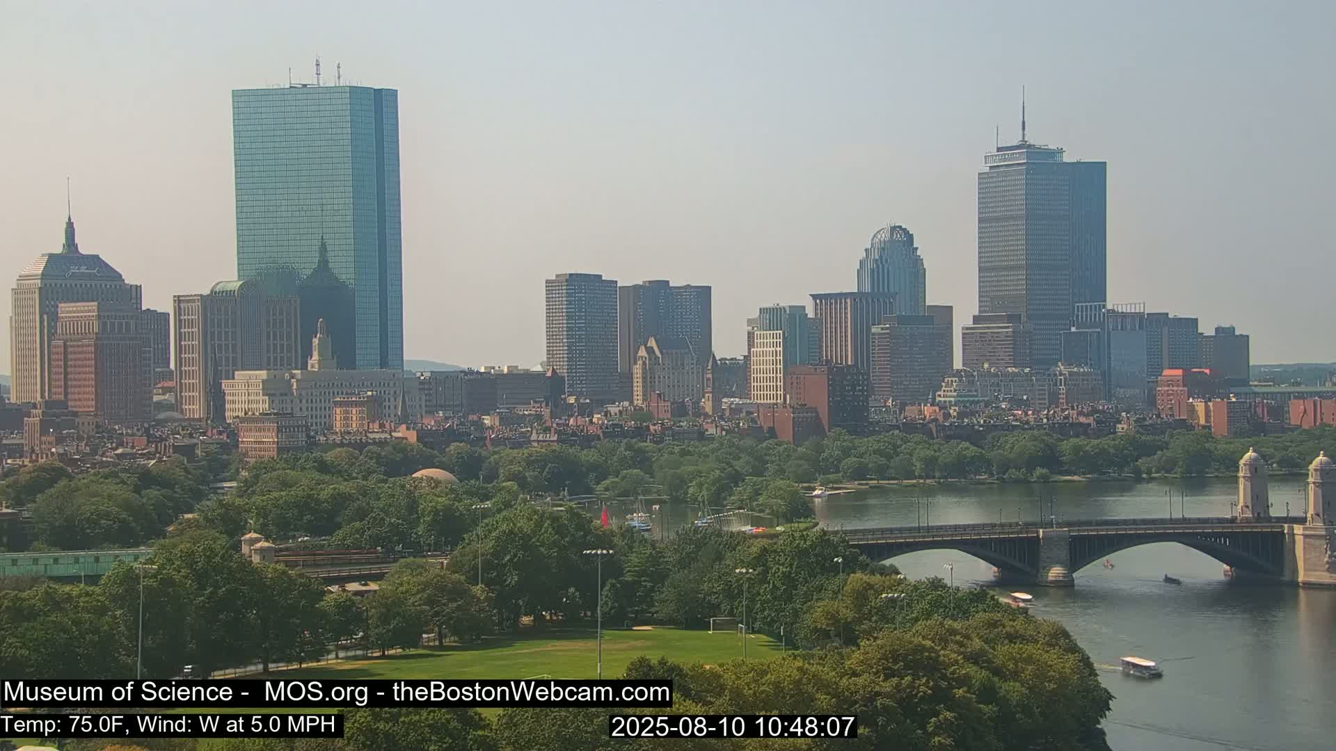 Charles River & Boston City View Live Cam - Boston, Massachusetts, USA