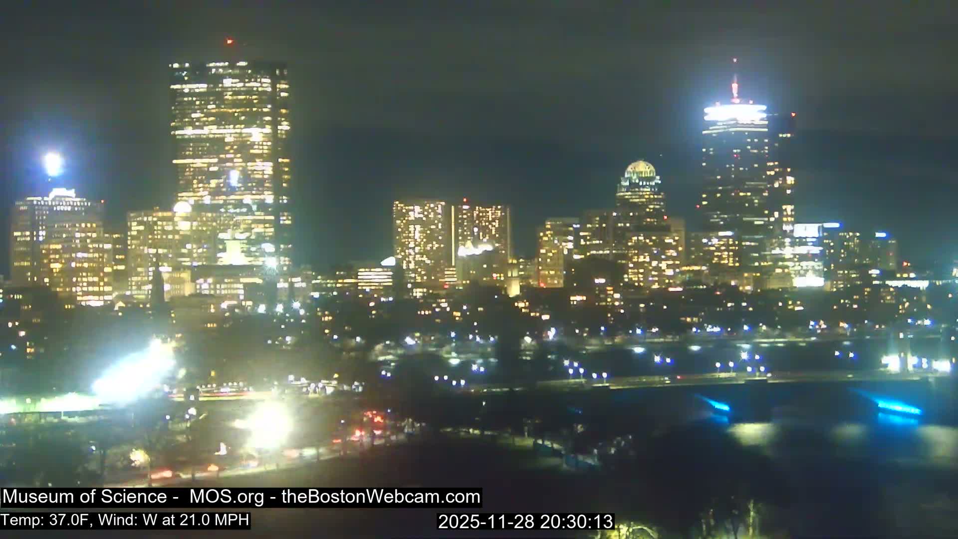 Charles River & Boston City View Live Cam - Boston, Massachusetts, USA