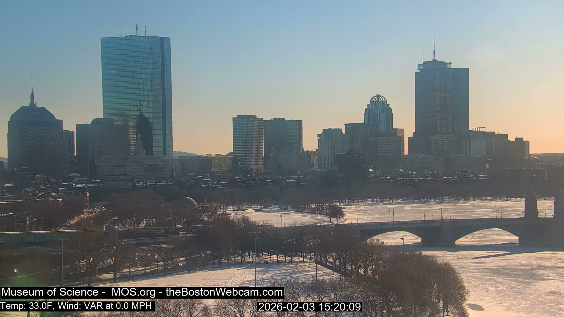 Charles River & Boston City View Live Cam - Boston, Massachusetts, USA