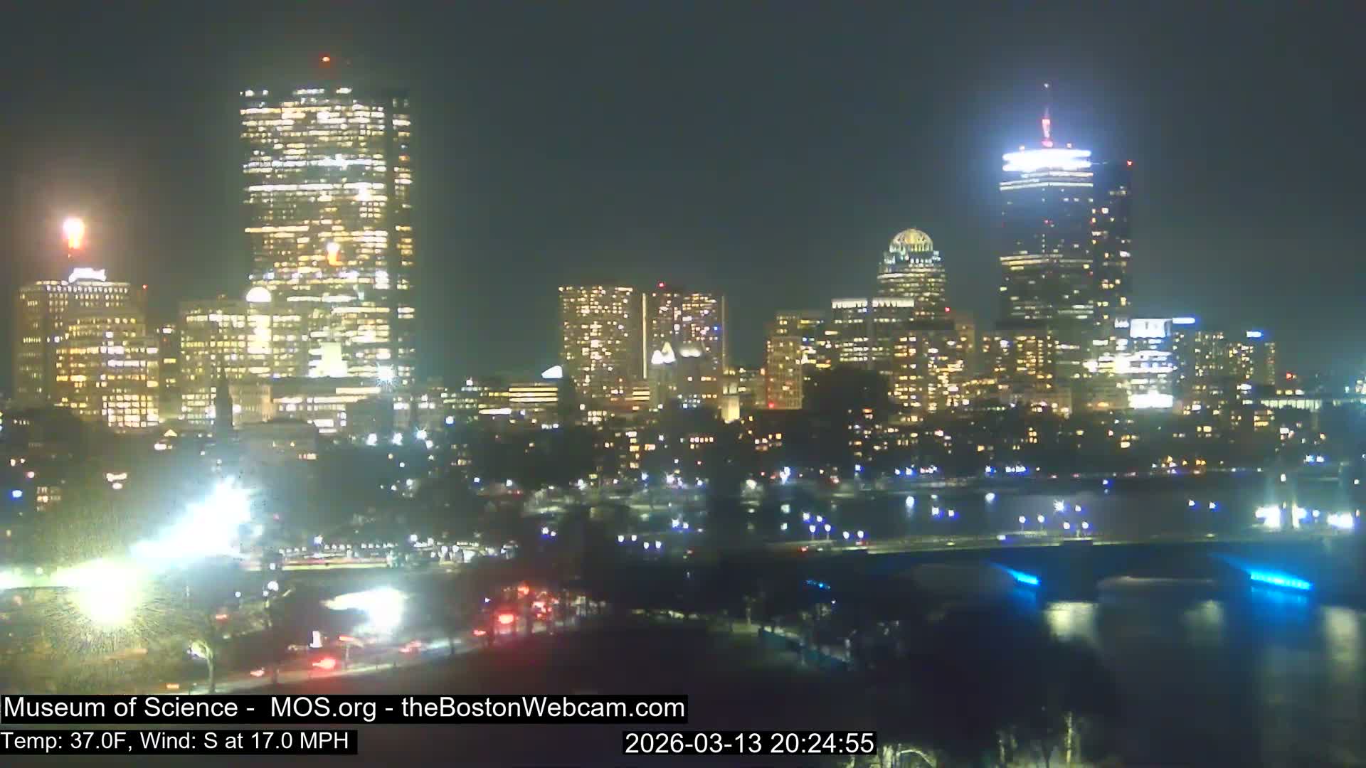 Charles River & Boston City View Live Cam - Boston, Massachusetts, USA