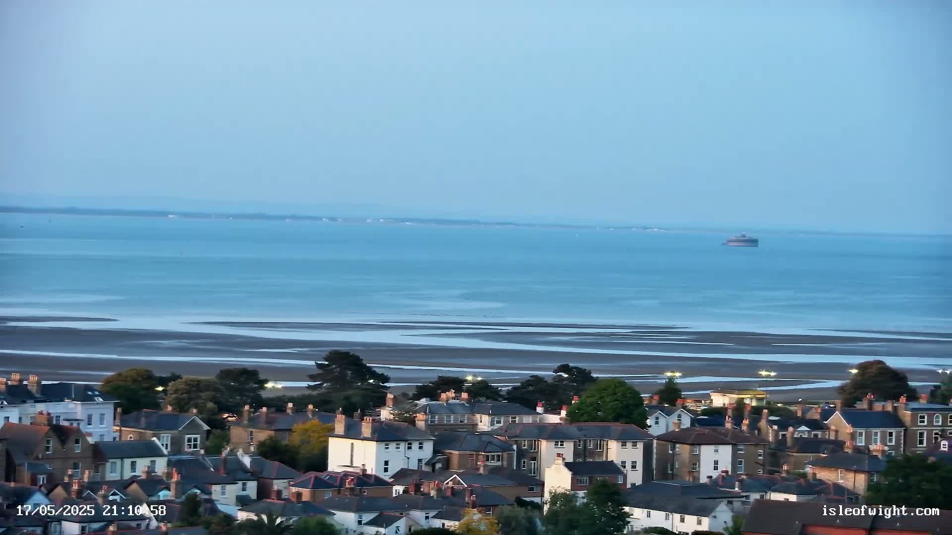 Isle of Wight Ryde / Solent / Southsea/ Portsmuth Scene Live Cam - Ryde, Isle of Wight, South East, England, United Kingdom