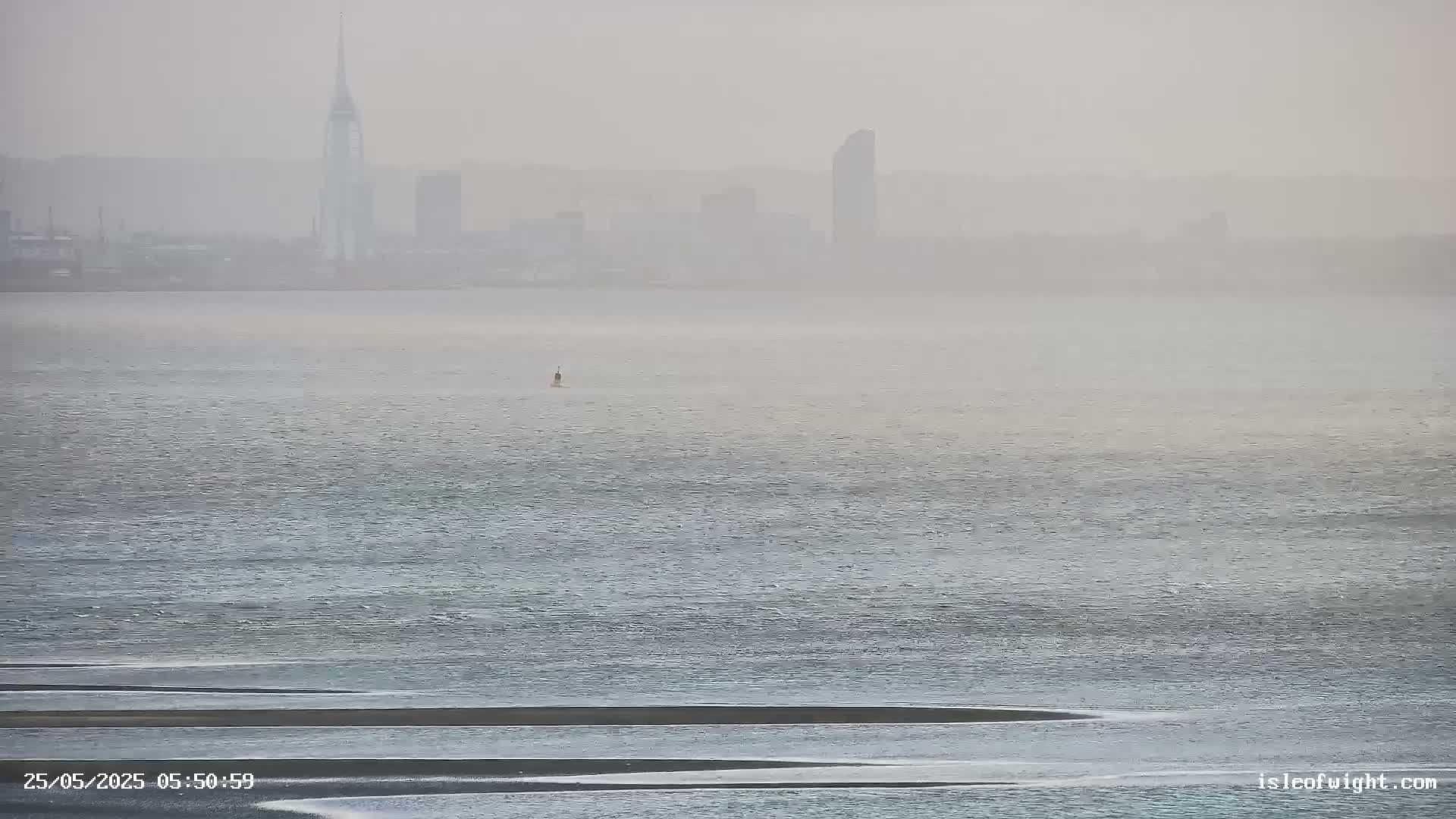 Isle of Wight Ryde / Solent / Southsea/ Portsmuth Scene Live Cam - Ryde, Isle of Wight, South East, England, United Kingdom