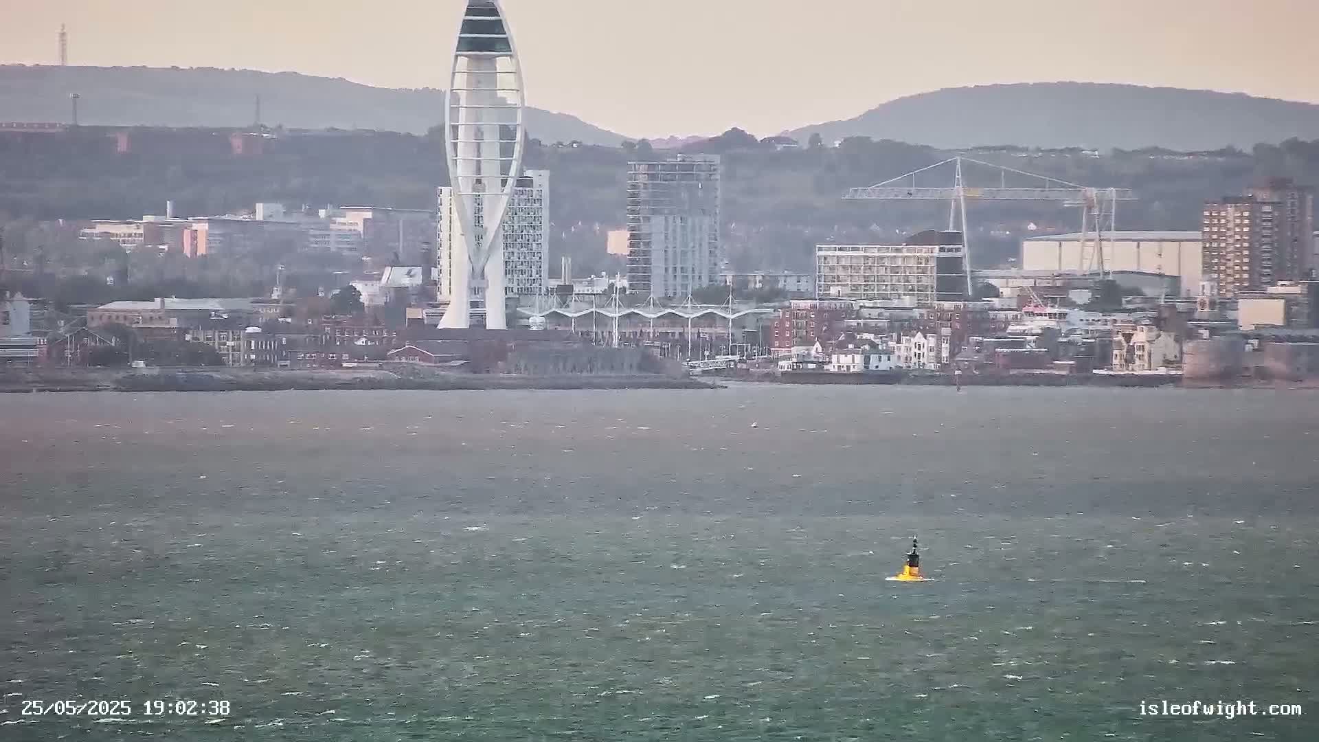 Isle of Wight Ryde / Solent / Southsea/ Portsmuth Scene Live Cam - Ryde, Isle of Wight, South East, England, United Kingdom