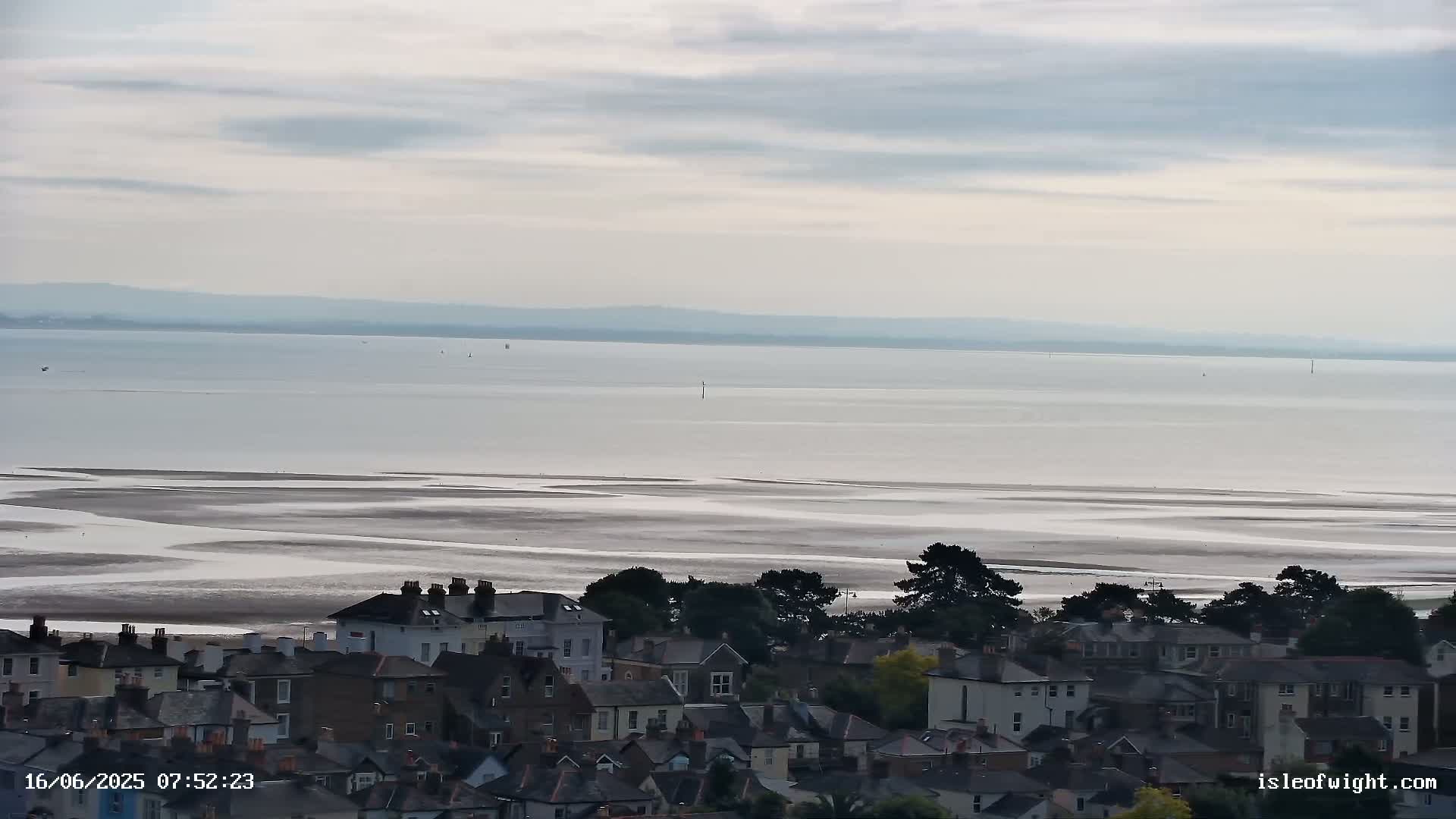 Isle of Wight Ryde / Solent / Southsea/ Portsmuth Scene Live Cam - Ryde, Isle of Wight, South East, England, United Kingdom