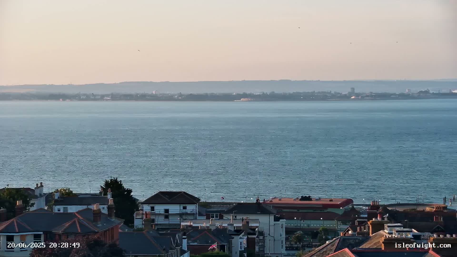 Isle of Wight Ryde / Solent / Southsea/ Portsmuth Scene Live Cam - Ryde, Isle of Wight, South East, England, United Kingdom