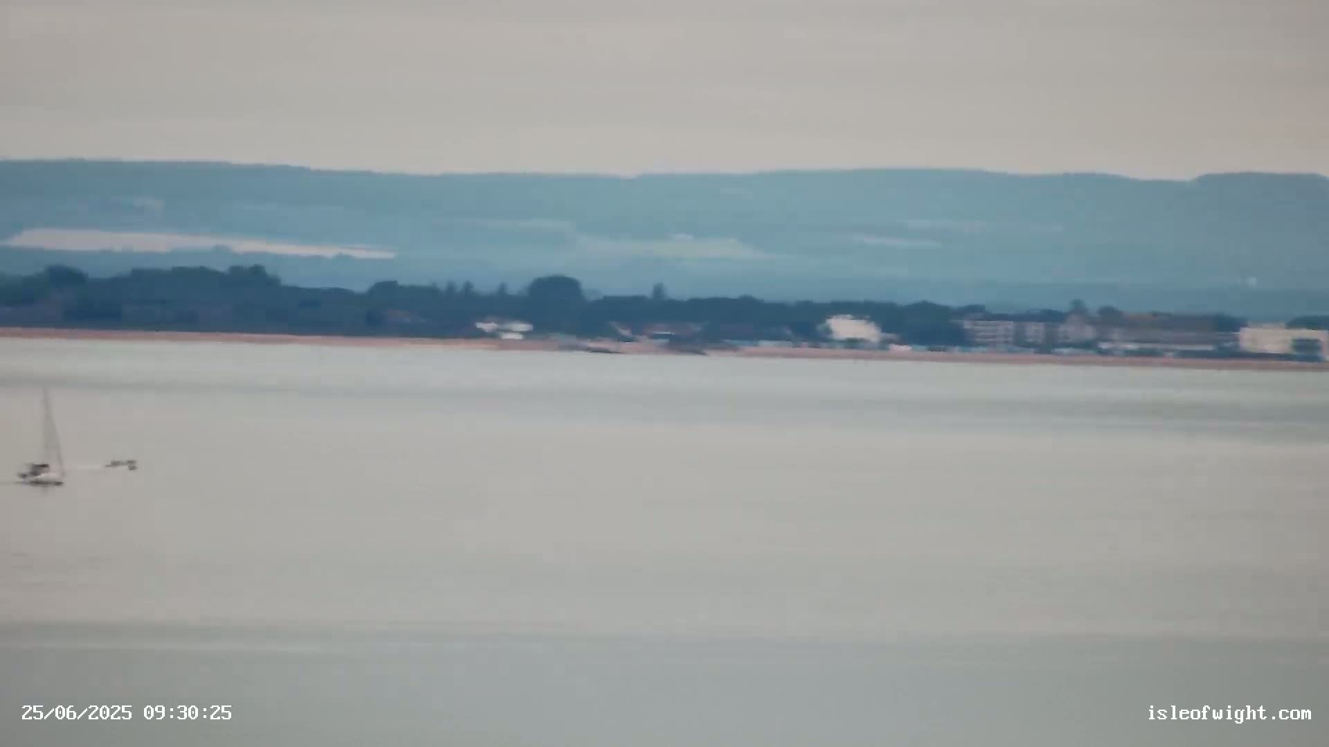 Isle of Wight Ryde / Solent / Southsea/ Portsmuth Scene Live Cam - Ryde, Isle of Wight, South East, England, United Kingdom