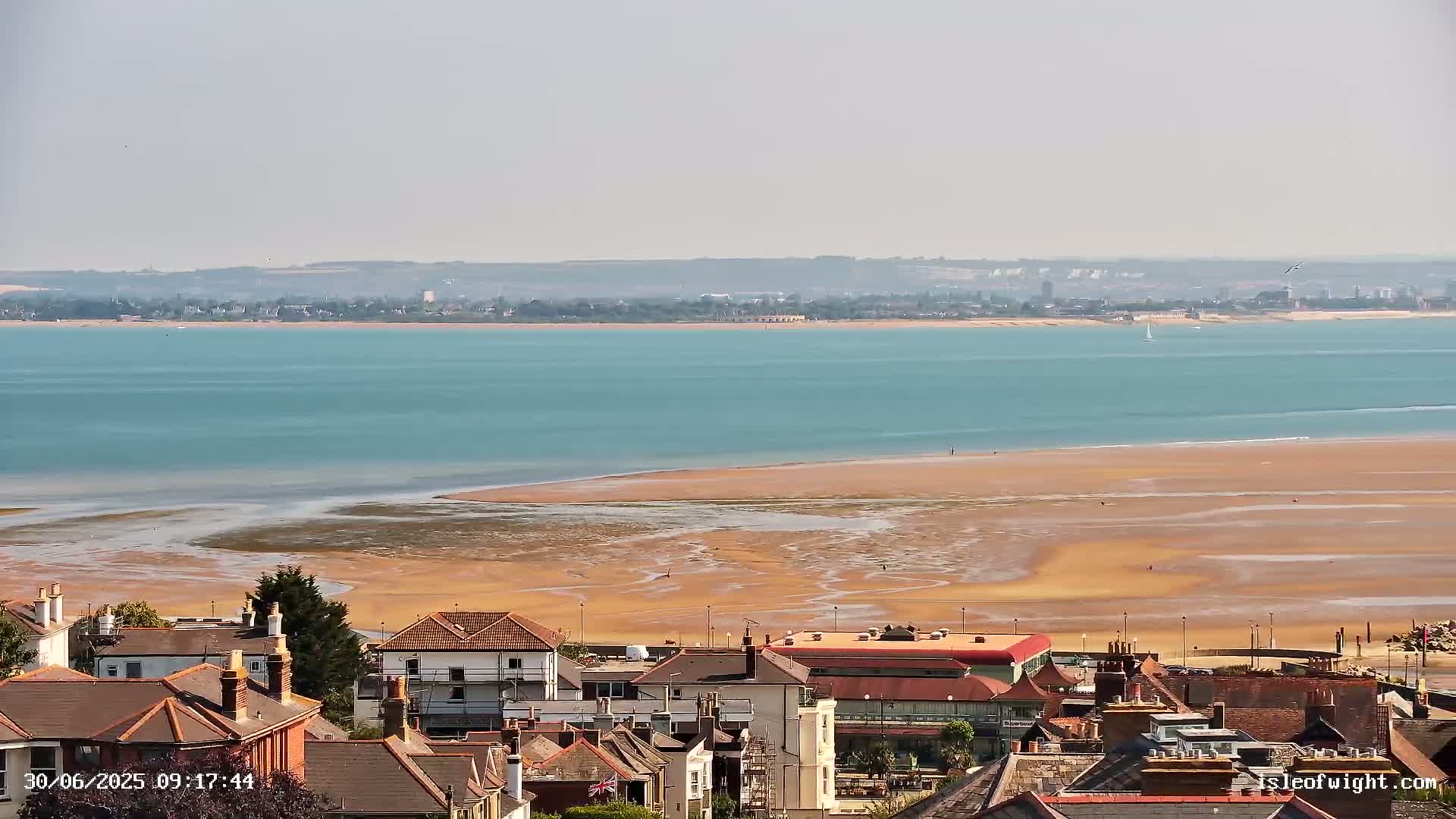 Isle of Wight Ryde / Solent / Southsea/ Portsmuth Scene Live Cam - Ryde, Isle of Wight, South East, England, United Kingdom