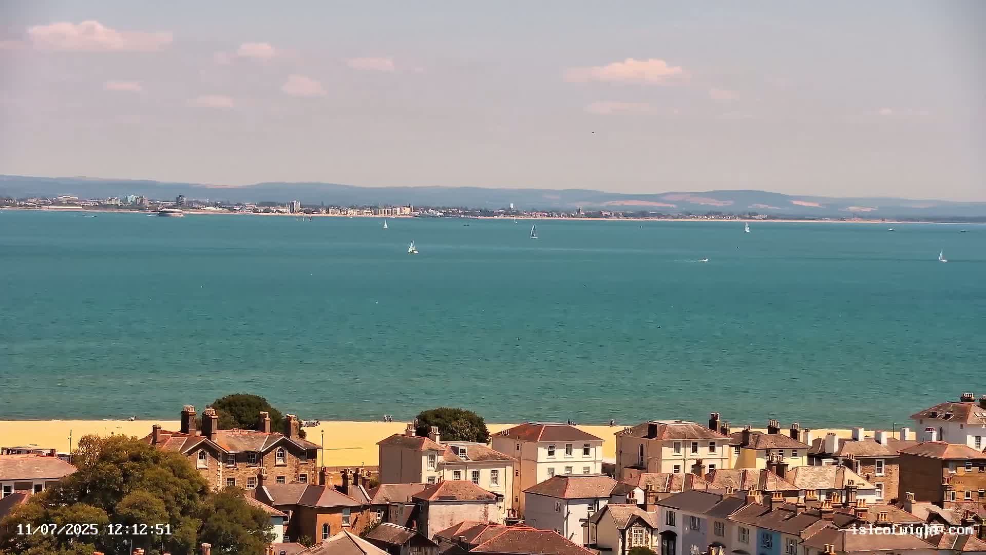 Isle of Wight Ryde / Solent / Southsea/ Portsmuth Scene Live Cam - Ryde, Isle of Wight, South East, England, United Kingdom
