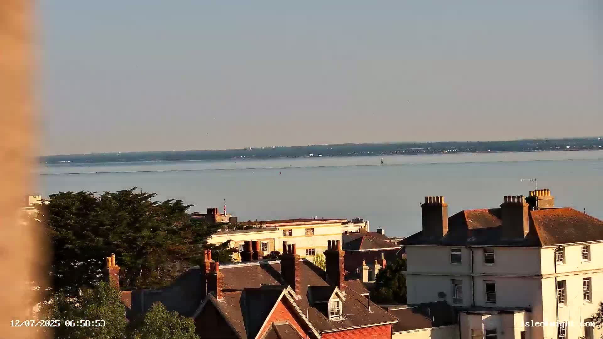 Isle of Wight Ryde / Solent / Southsea/ Portsmuth Scene Live Cam - Ryde, Isle of Wight, South East, England, United Kingdom