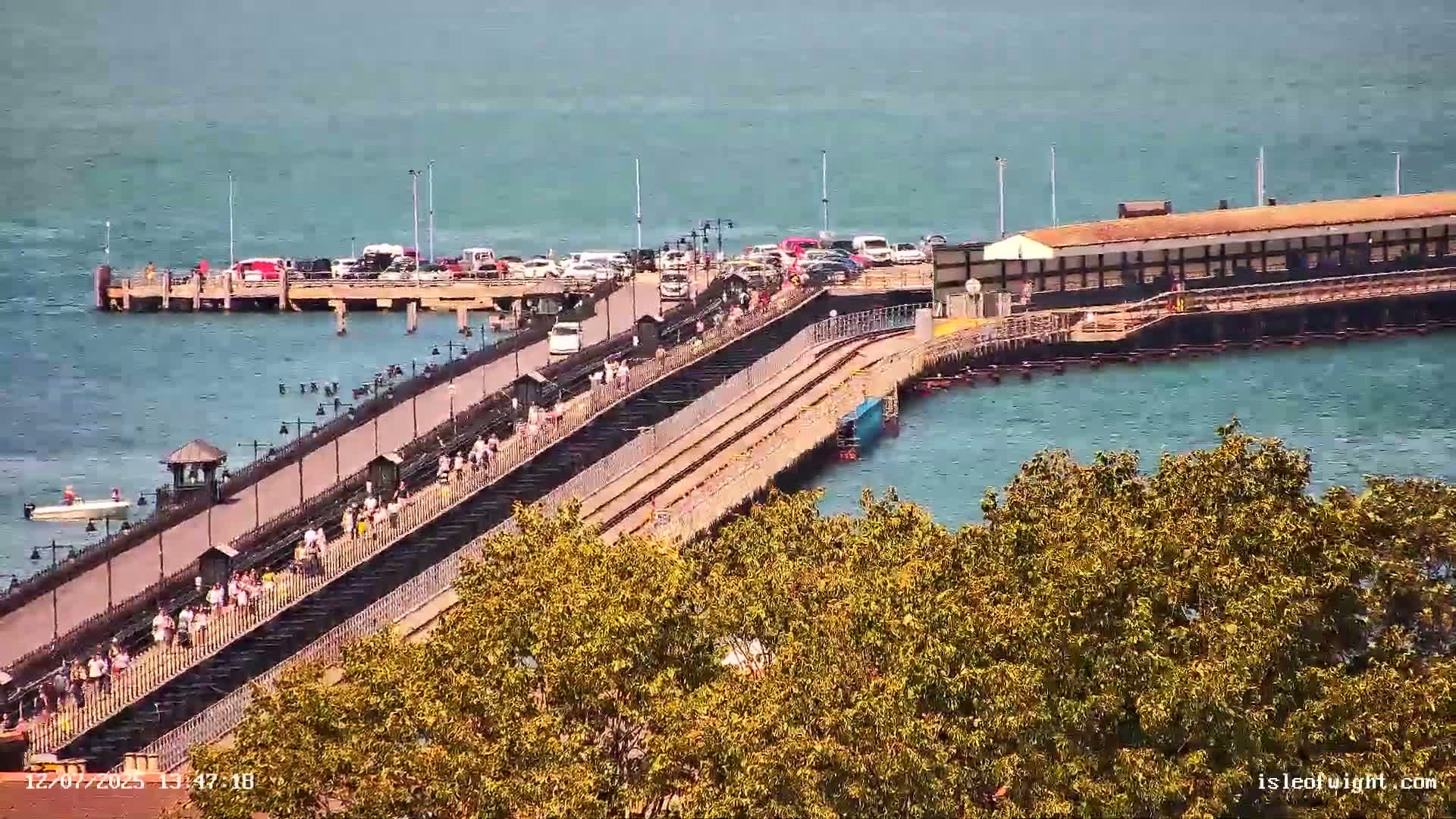 Isle of Wight Ryde / Solent / Southsea/ Portsmuth Scene Live Cam - Ryde, Isle of Wight, South East, England, United Kingdom