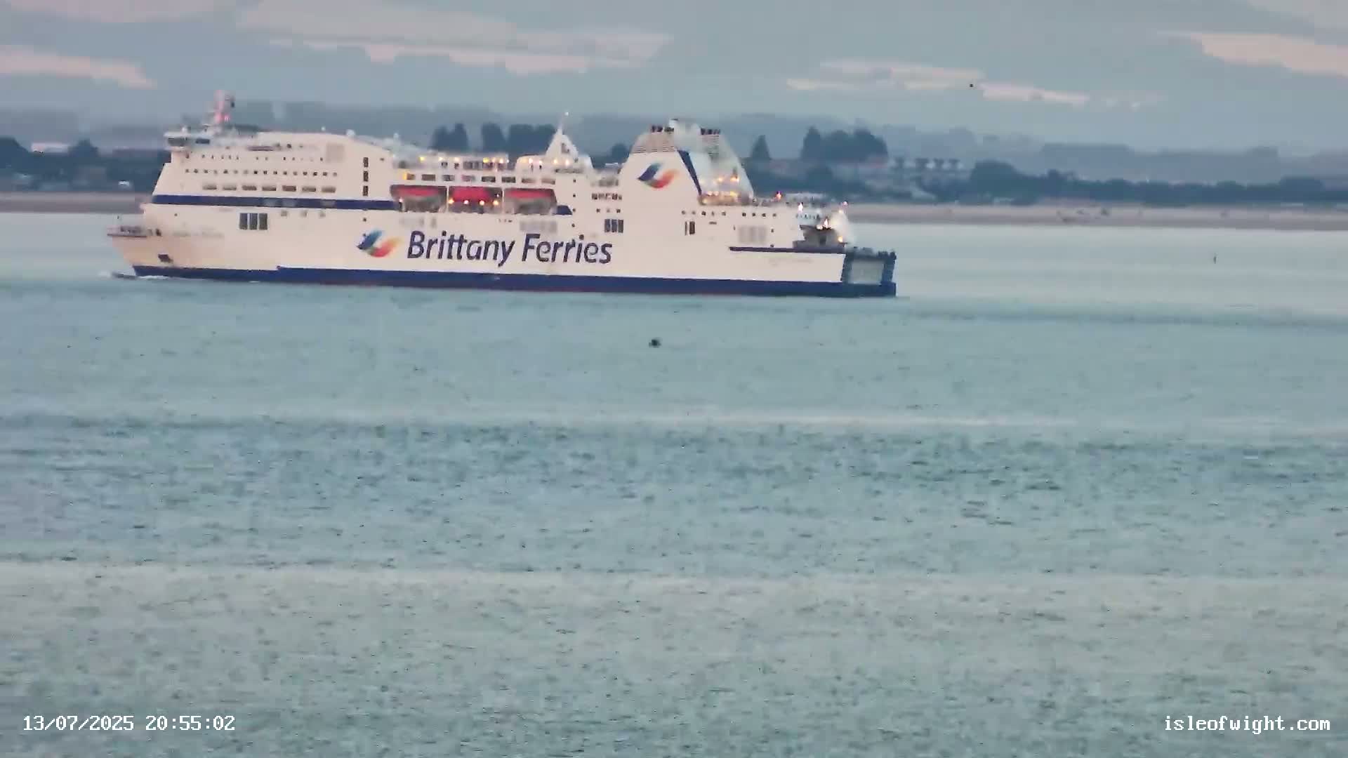 Isle of Wight Ryde / Solent / Southsea/ Portsmuth Scene Live Cam - Ryde, Isle of Wight, South East, England, United Kingdom