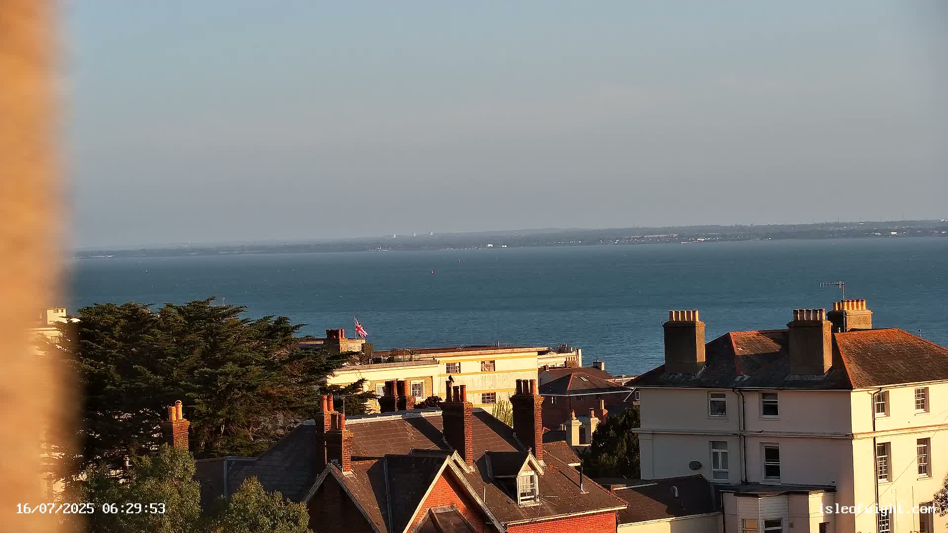 Isle of Wight Ryde / Solent / Southsea/ Portsmuth Scene Live Cam - Ryde, Isle of Wight, South East, England, United Kingdom