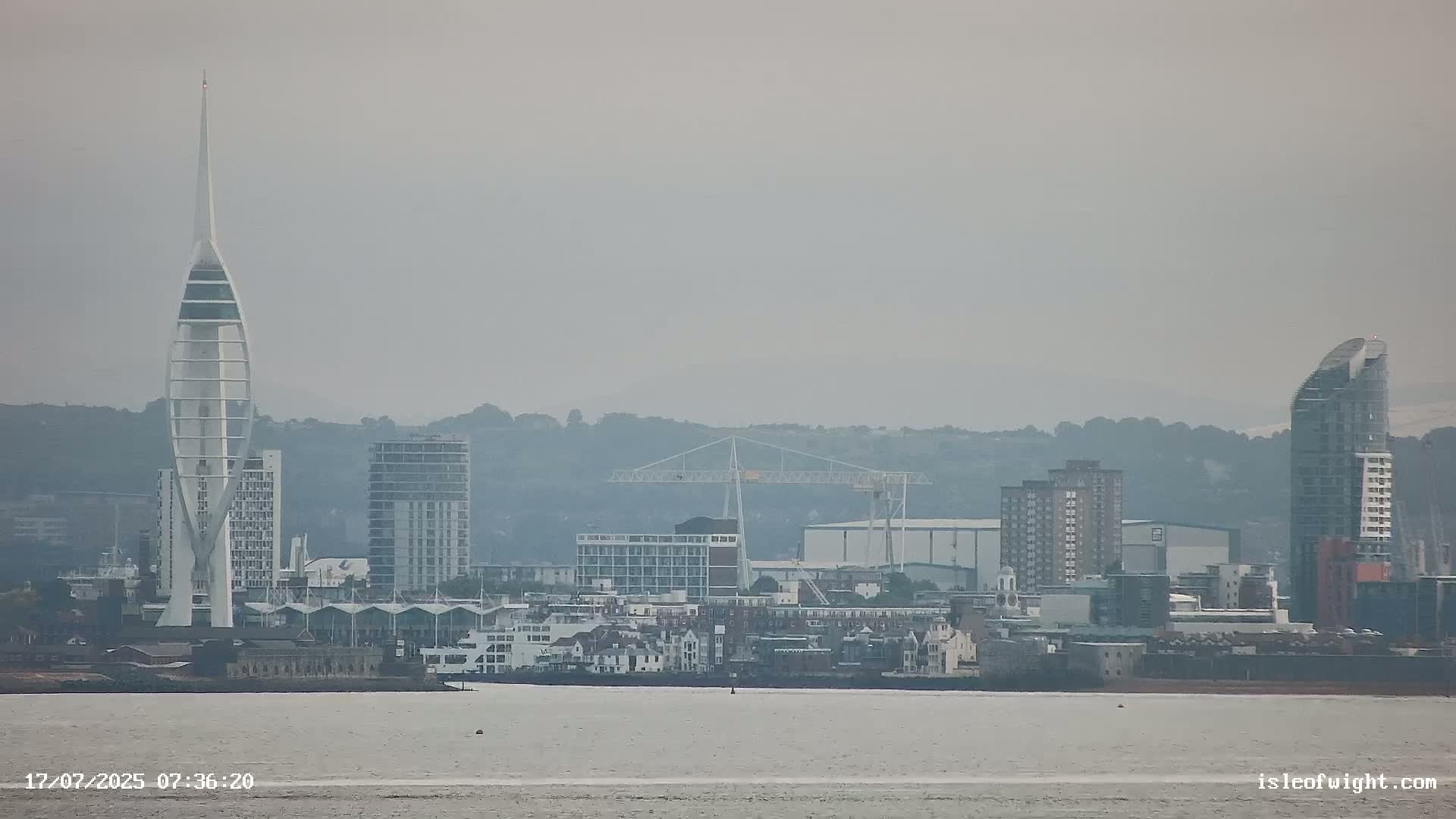 Isle of Wight Ryde / Solent / Southsea/ Portsmuth Scene Live Cam - Ryde, Isle of Wight, South East, England, United Kingdom