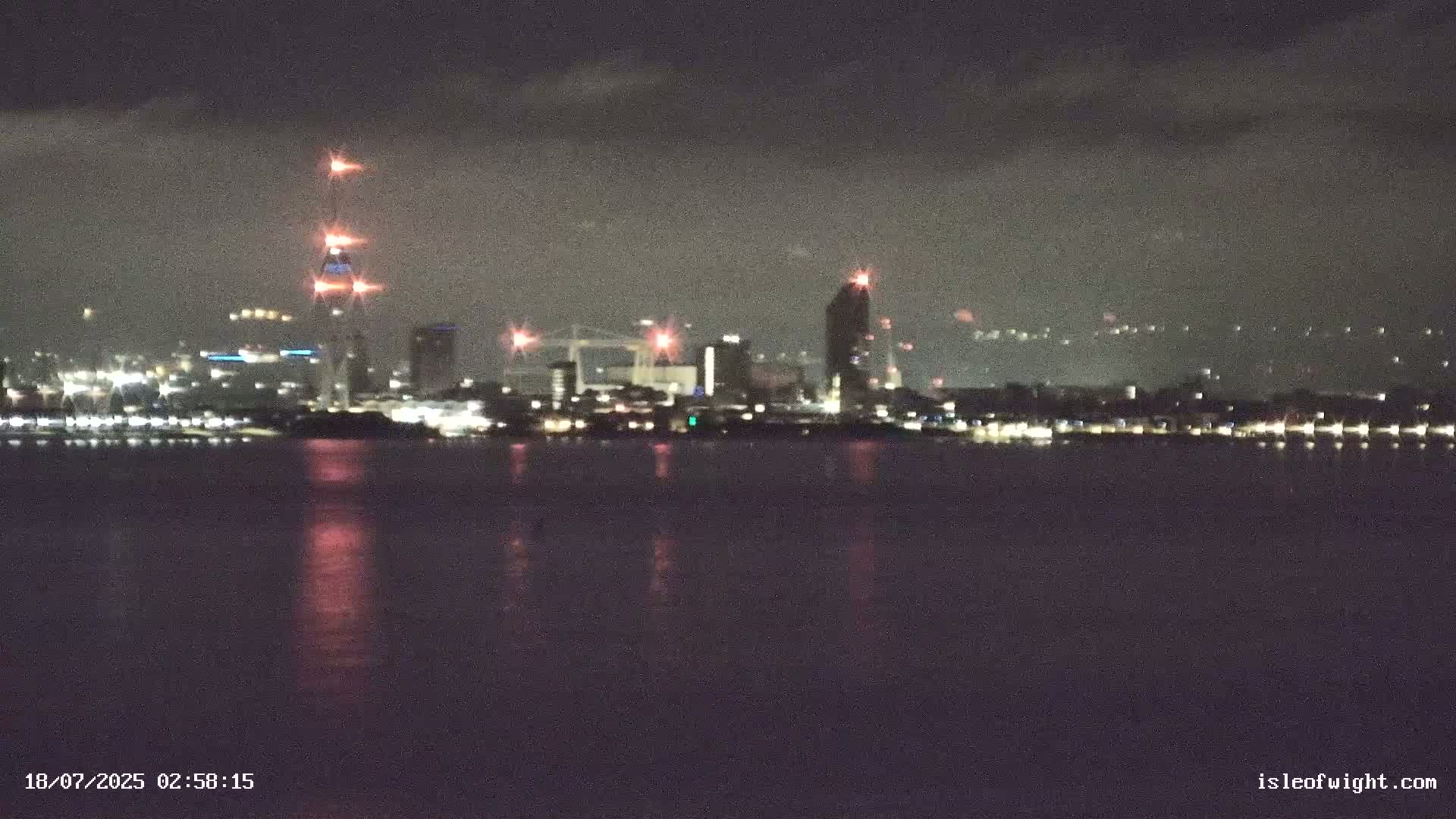 Isle of Wight Ryde / Solent / Southsea/ Portsmuth Scene Live Cam - Ryde, Isle of Wight, South East, England, United Kingdom