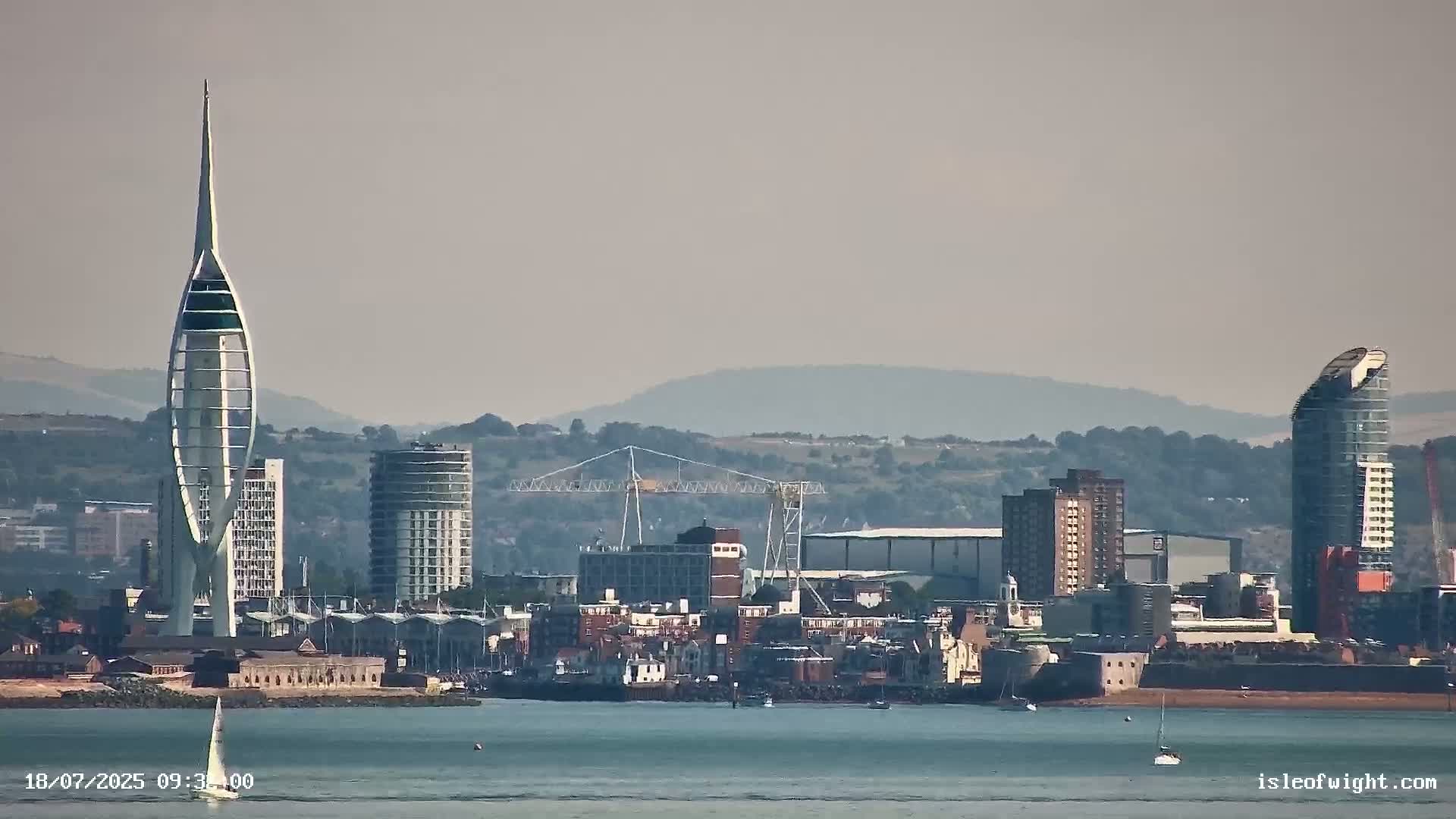Isle of Wight Ryde / Solent / Southsea/ Portsmuth Scene Live Cam - Ryde, Isle of Wight, South East, England, United Kingdom