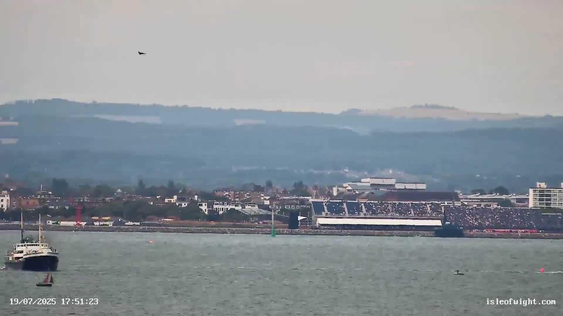 Isle of Wight Ryde / Solent / Southsea/ Portsmuth Scene Live Cam - Ryde, Isle of Wight, South East, England, United Kingdom