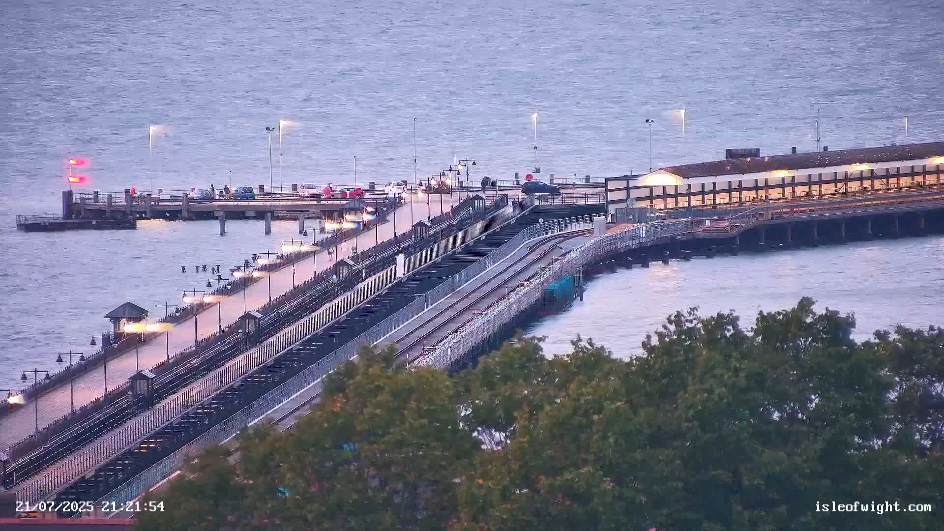 Isle of Wight Ryde / Solent / Southsea/ Portsmuth Scene Live Cam - Ryde, Isle of Wight, South East, England, United Kingdom