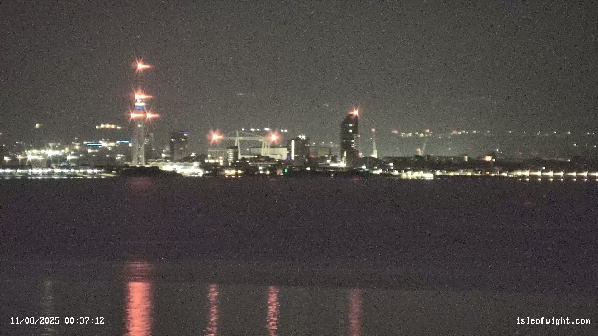 Isle of Wight Ryde / Solent / Southsea/ Portsmuth Scene Live Cam - Ryde, Isle of Wight, South East, England, United Kingdom