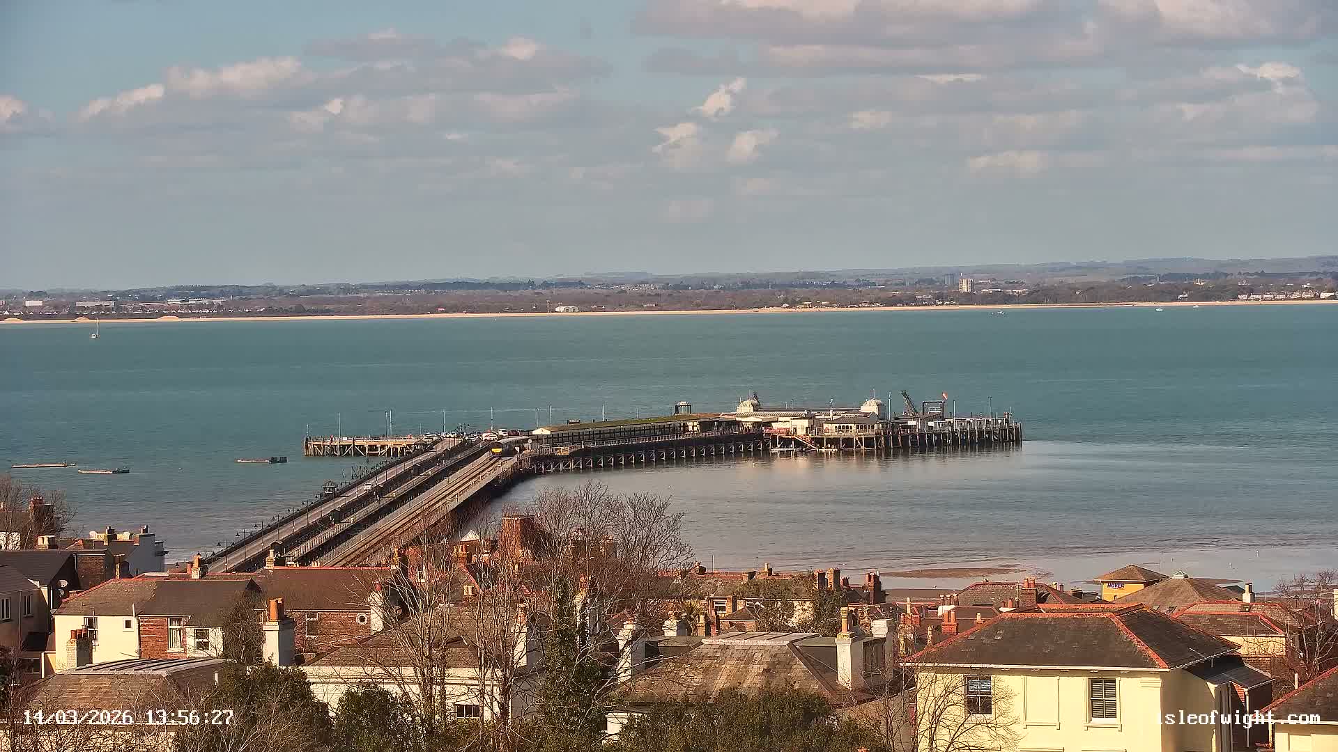 Isle of Wight Ryde / Solent / Southsea/ Portsmuth Scene Live Cam - Ryde, Isle of Wight, South East, England, United Kingdom