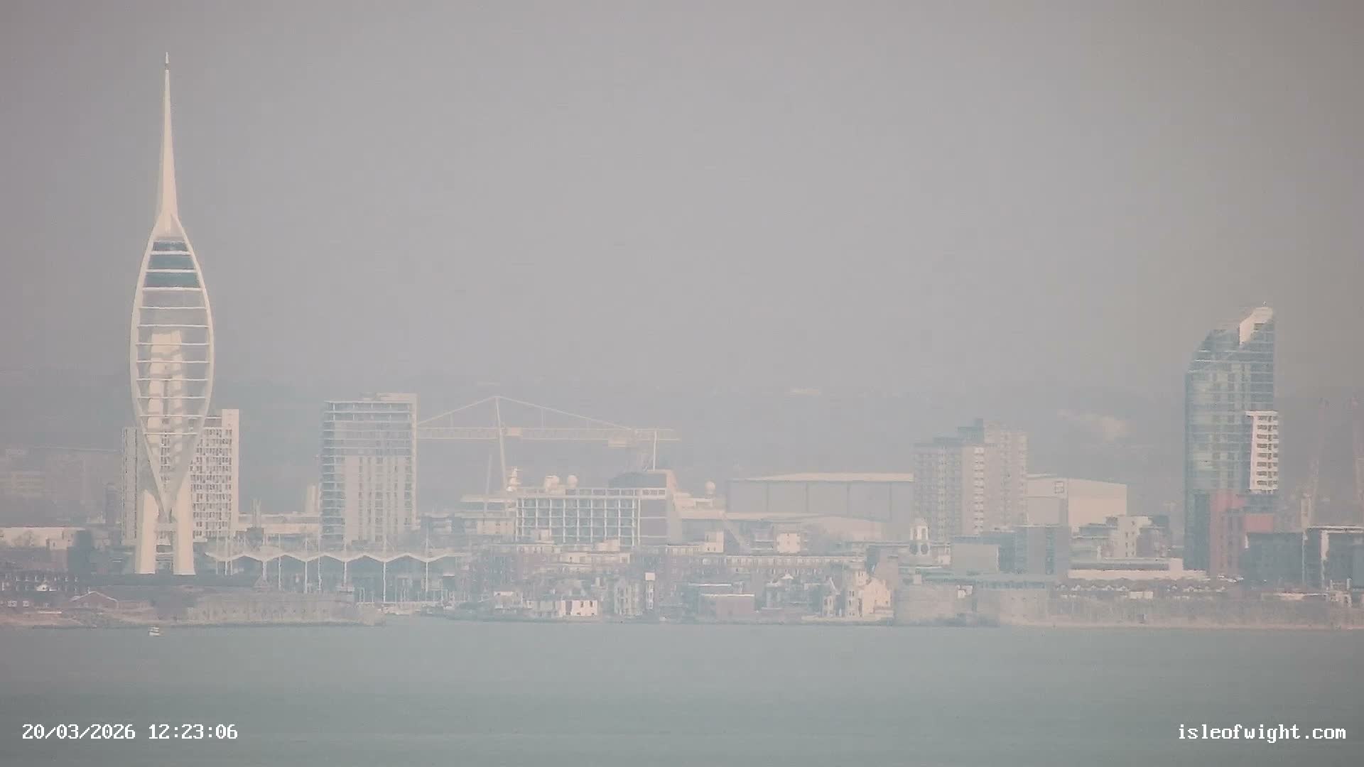 Isle of Wight Ryde / Solent / Southsea/ Portsmuth Scene Live Cam - Ryde, Isle of Wight, South East, England, United Kingdom