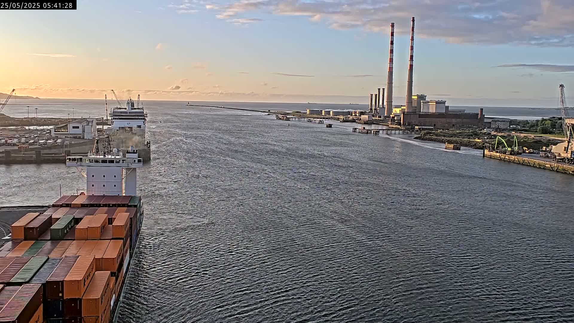 Dublin Bay & Port  Entrance Live Cam - Dublin, Eastern & Midland, Leinster, Ireland
