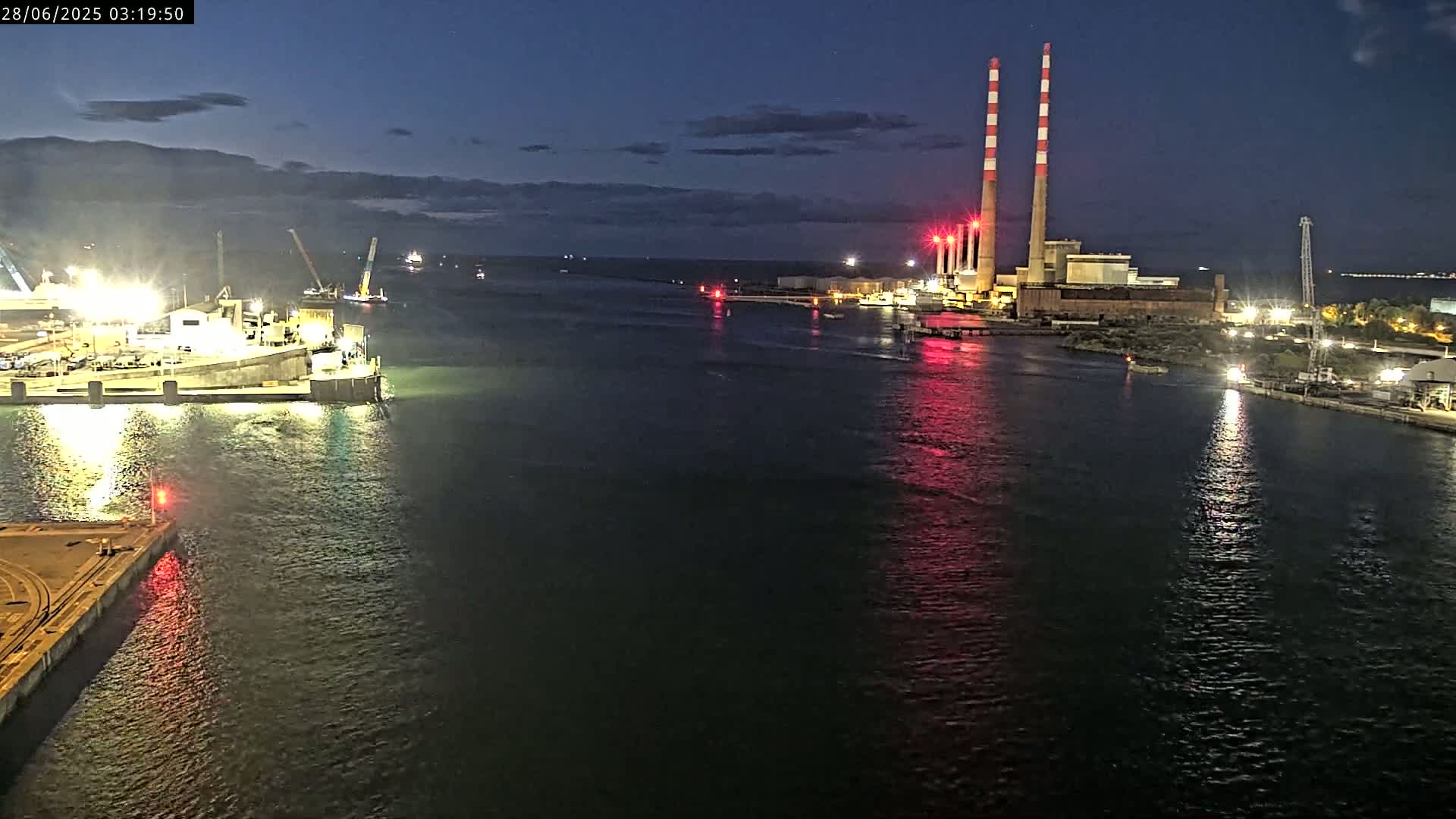 Dublin Bay & Port  Entrance Live Cam - Dublin, Eastern & Midland, Leinster, Ireland