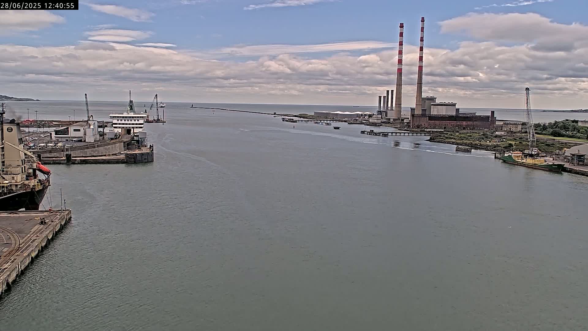 Dublin Bay & Port  Entrance Live Cam - Dublin, Eastern & Midland, Leinster, Ireland