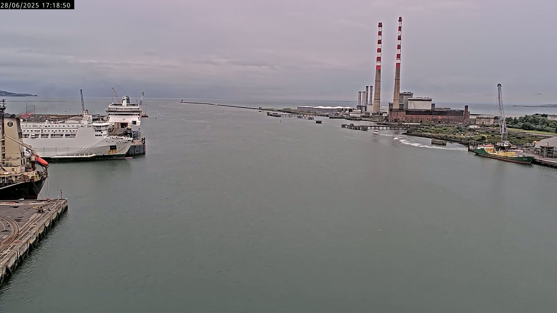 Dublin Bay & Port  Entrance Live Cam - Dublin, Eastern & Midland, Leinster, Ireland