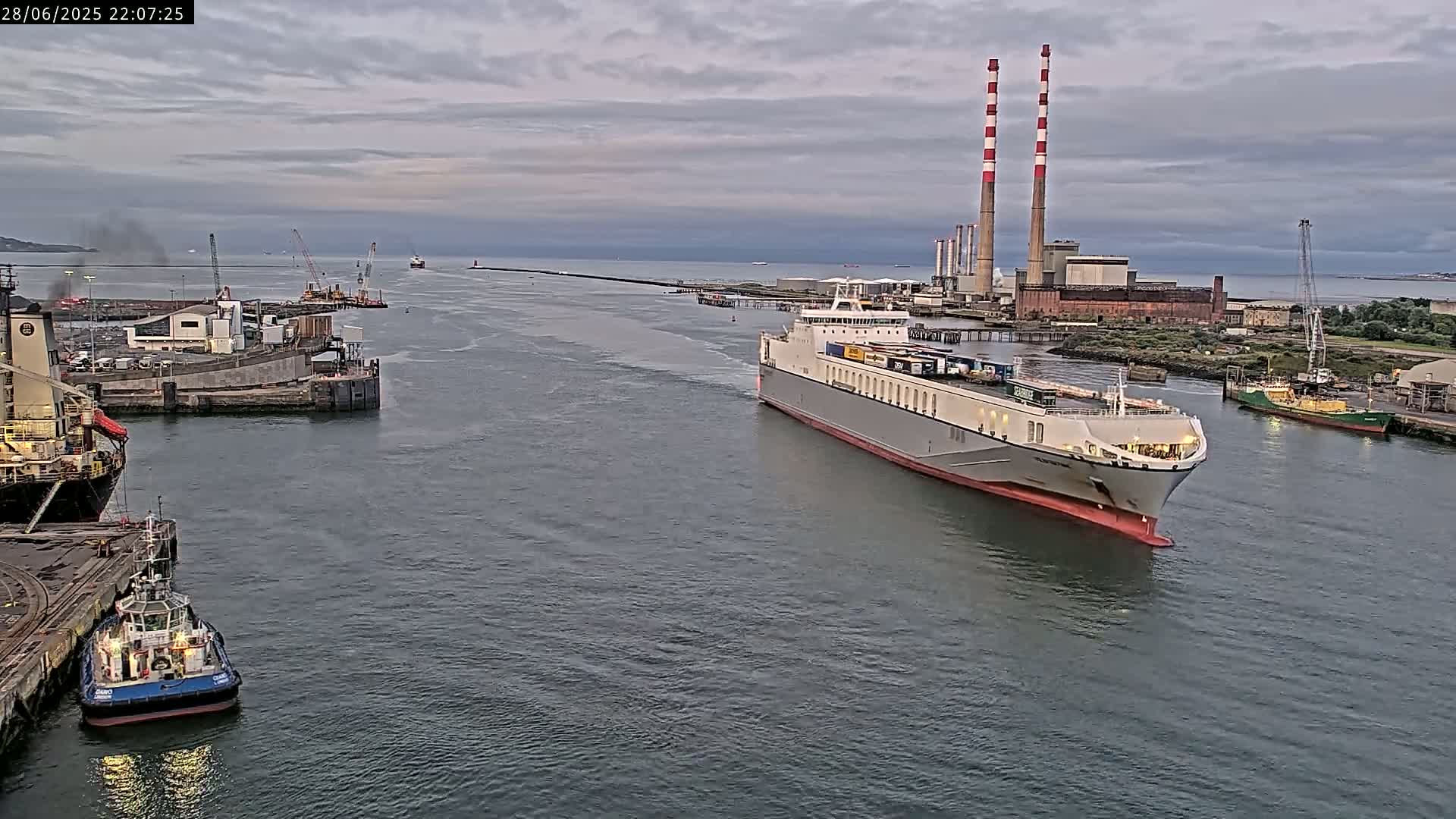 Dublin Bay & Port  Entrance Live Cam - Dublin, Eastern & Midland, Leinster, Ireland