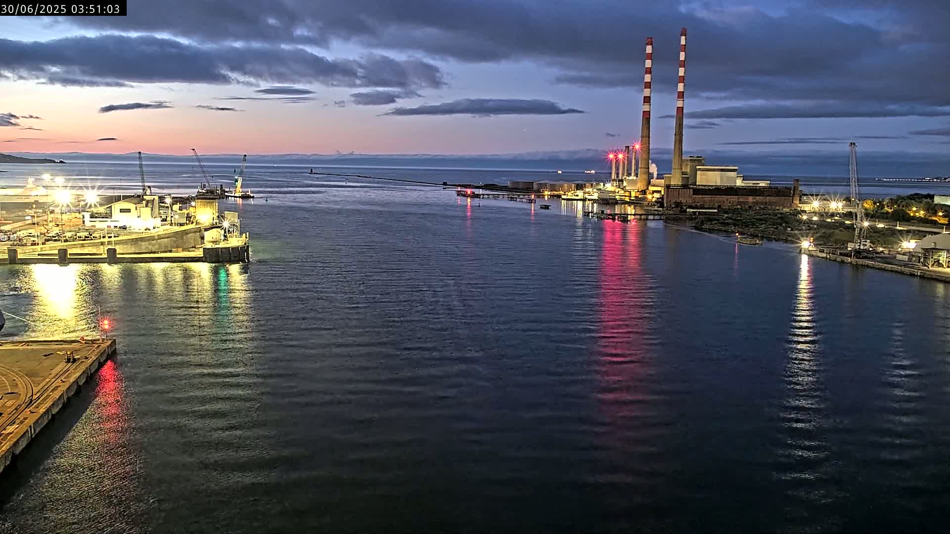 Dublin Bay & Port  Entrance Live Cam - Dublin, Eastern & Midland, Leinster, Ireland