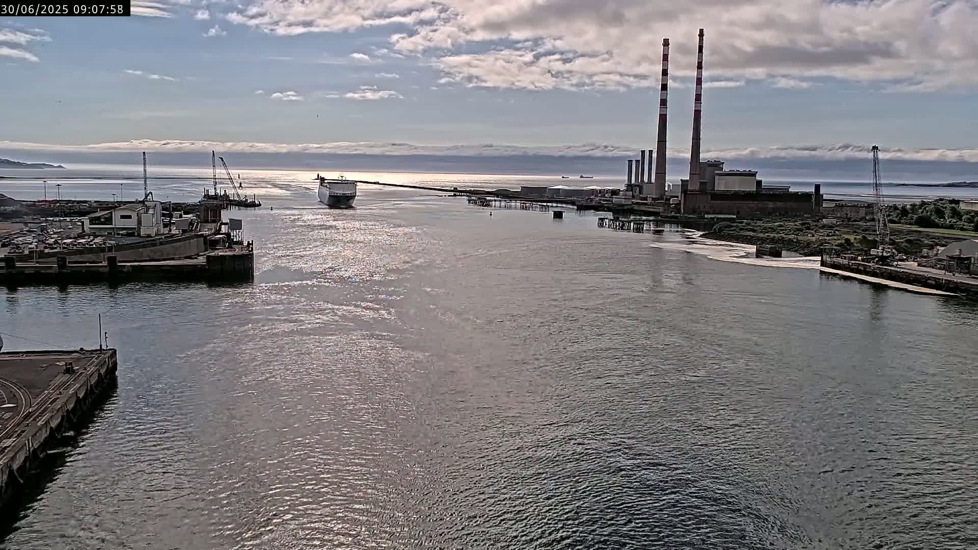 Dublin Bay & Port  Entrance Live Cam - Dublin, Eastern & Midland, Leinster, Ireland