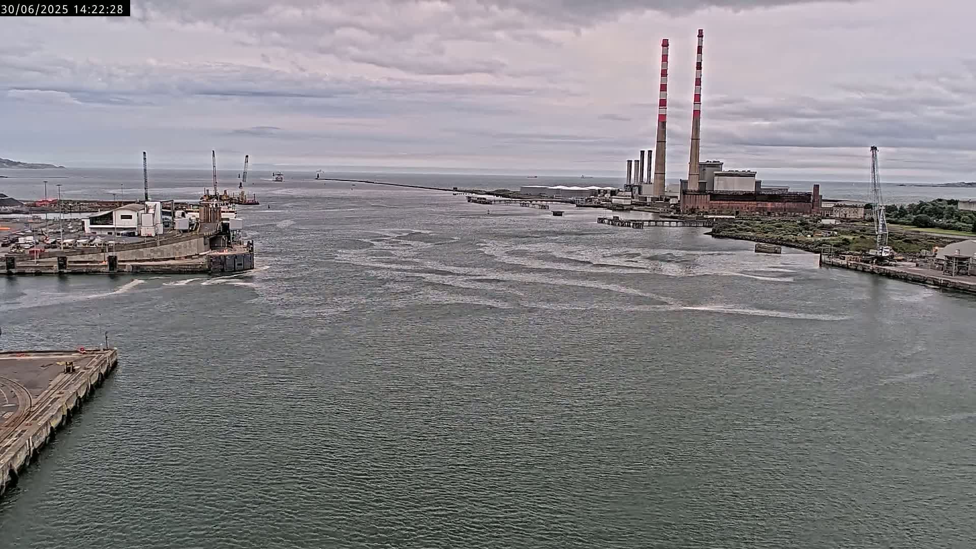 Dublin Bay & Port  Entrance Live Cam - Dublin, Eastern & Midland, Leinster, Ireland